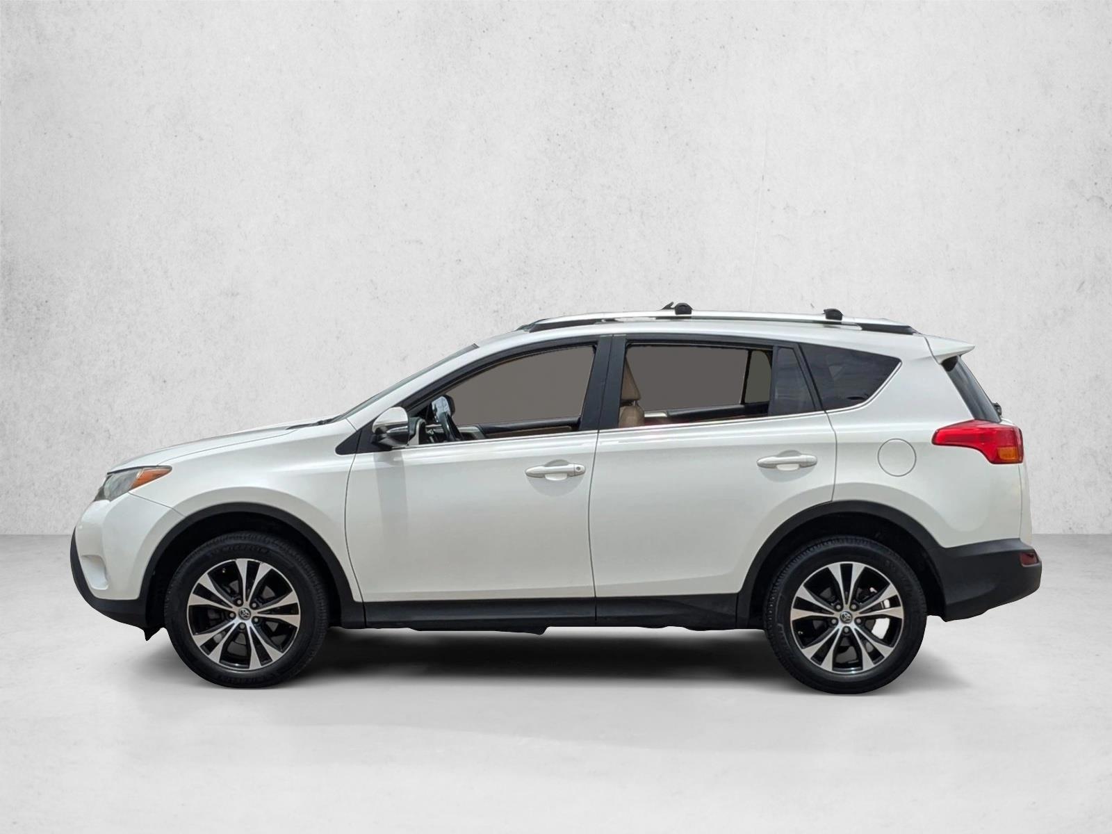 Thumbnail: 2015 Toyota RAV4 - 2