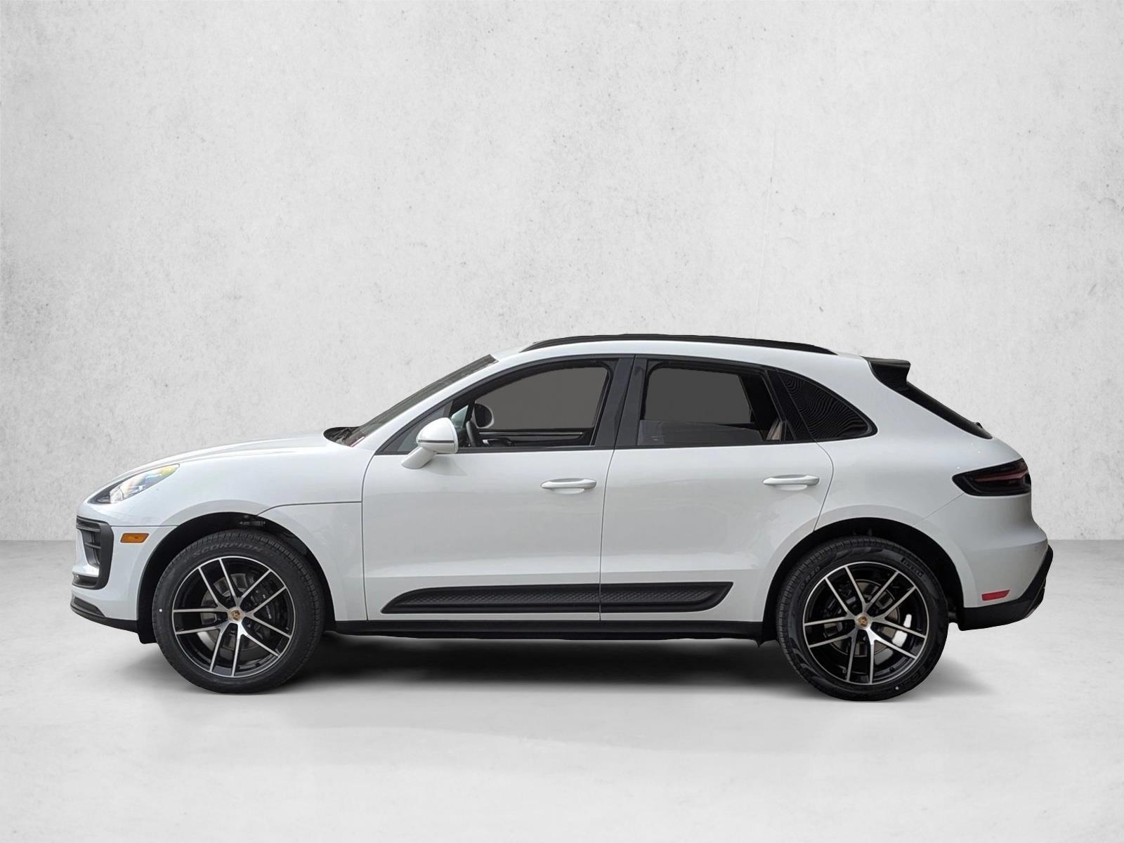 Thumbnail: 2026 Porsche Macan - 2