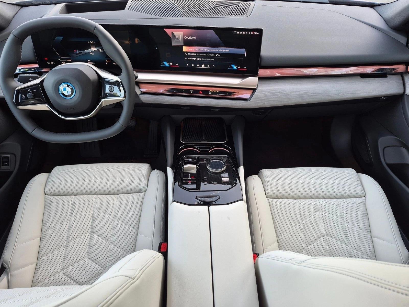 Thumbnail: 2027 BMW i5 - 4