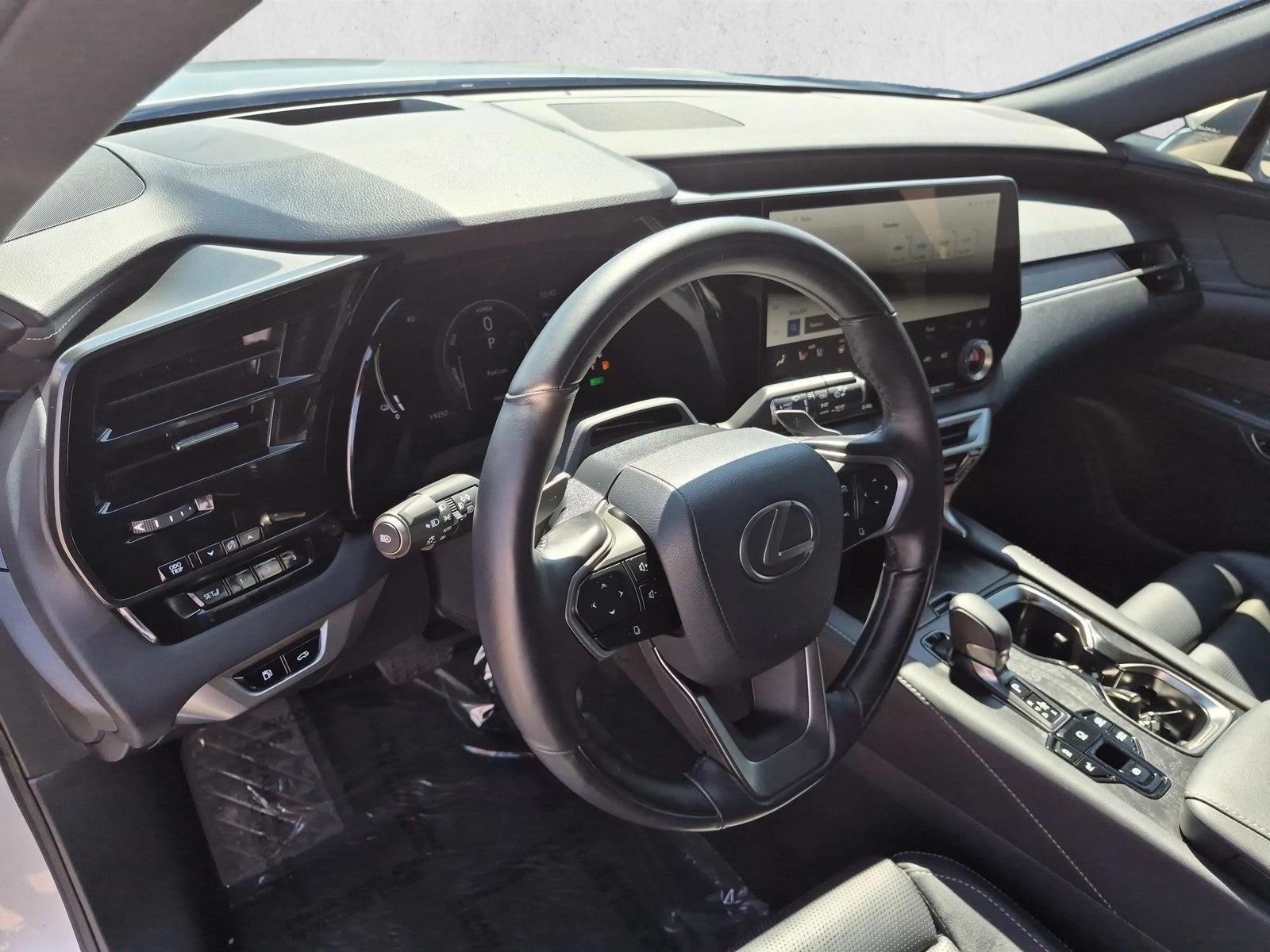 Thumbnail: 2024 Lexus RX - 3