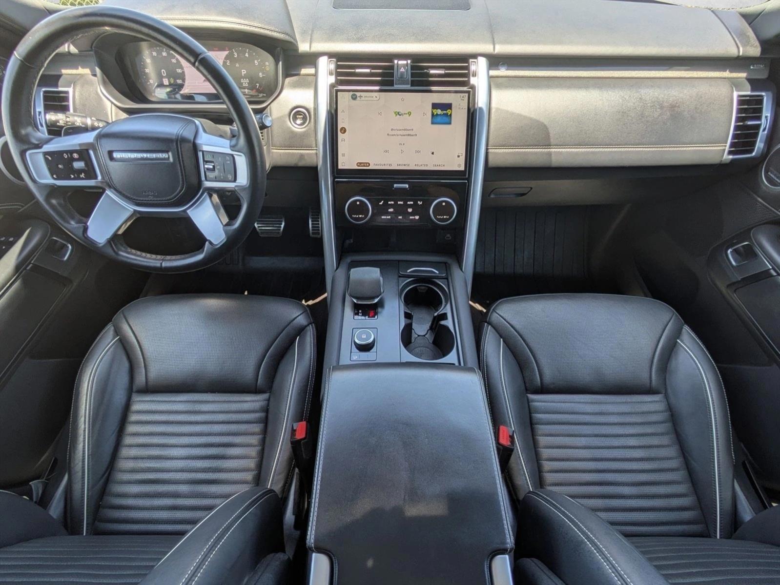 Thumbnail: 2024 Land Rover Discovery - 4