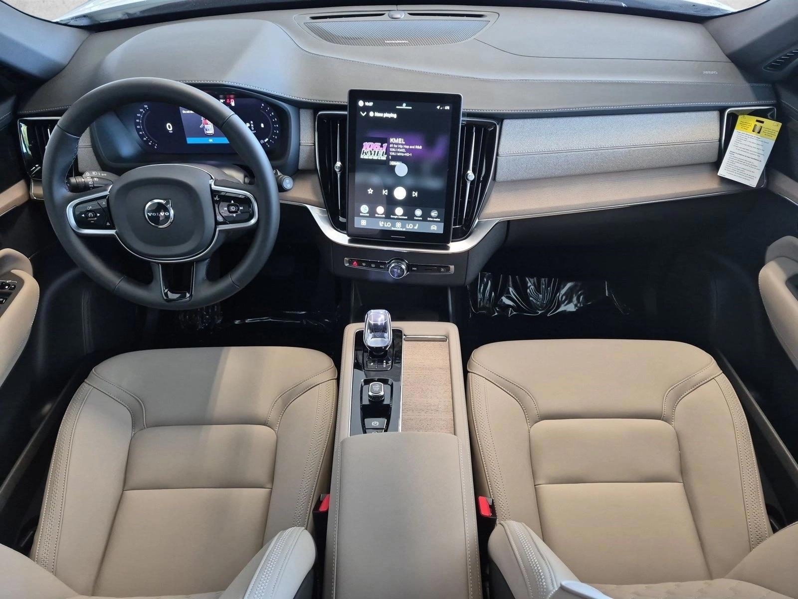 Thumbnail: 2027 Volvo XC90 - 3