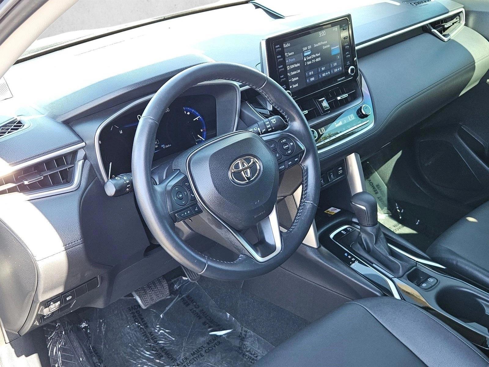 Thumbnail: 2022 Toyota Corolla Cross - 3