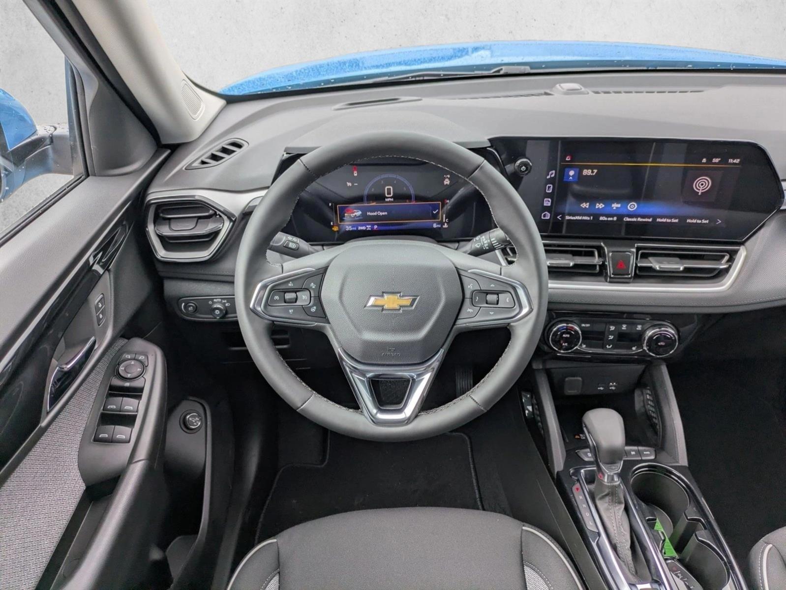 Thumbnail: 2026 Chevrolet TrailBlazer - 3