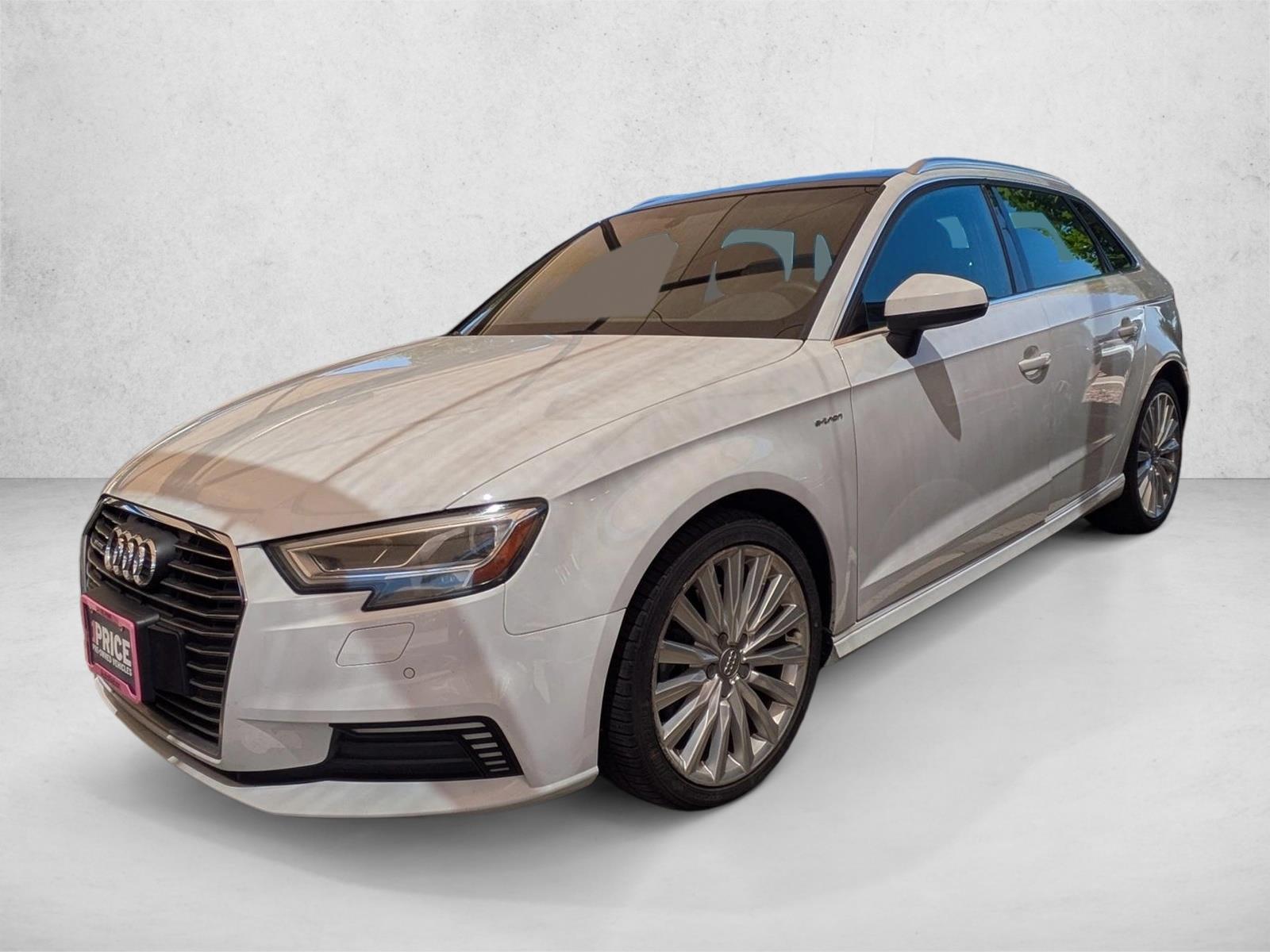 Thumbnail: 2017 Audi A3 e-tron - 1