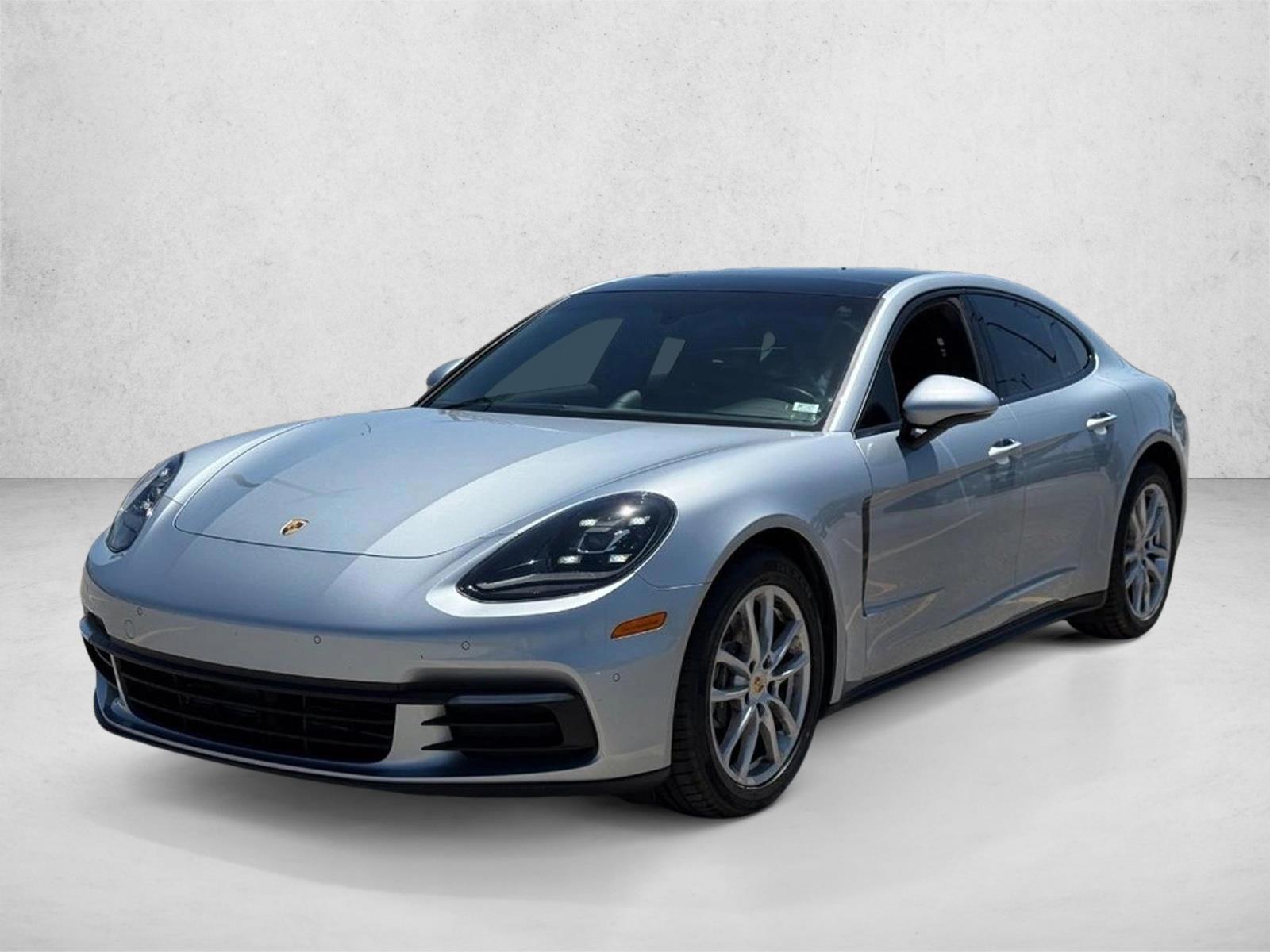 2019 Porsche Panamera 4's photo