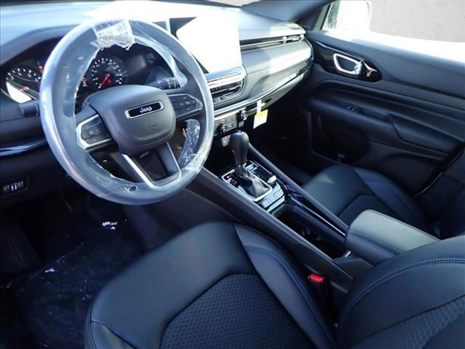Thumbnail: 2026 Jeep Compass - 3