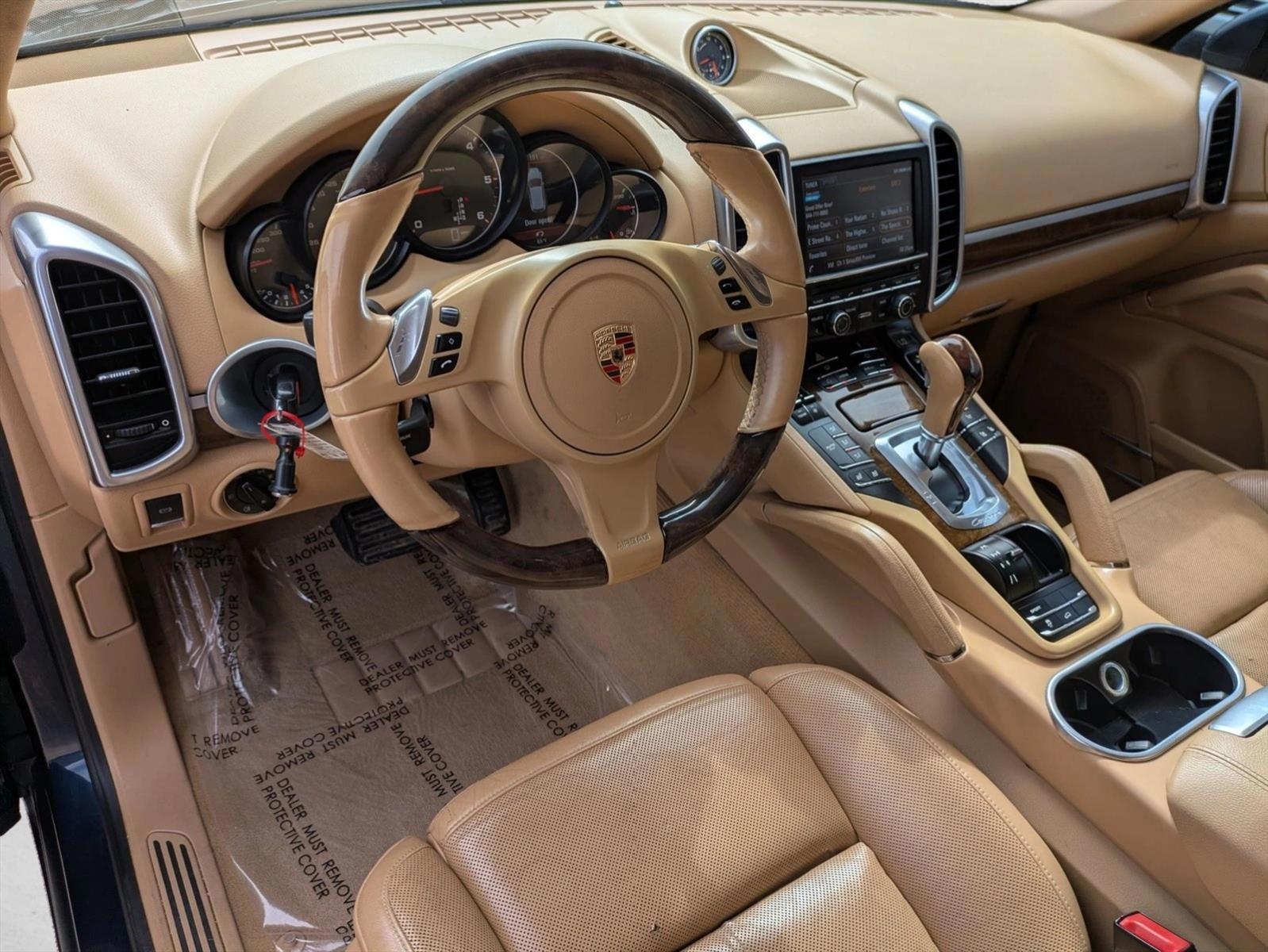 Thumbnail: 2013 Porsche Cayenne - 3