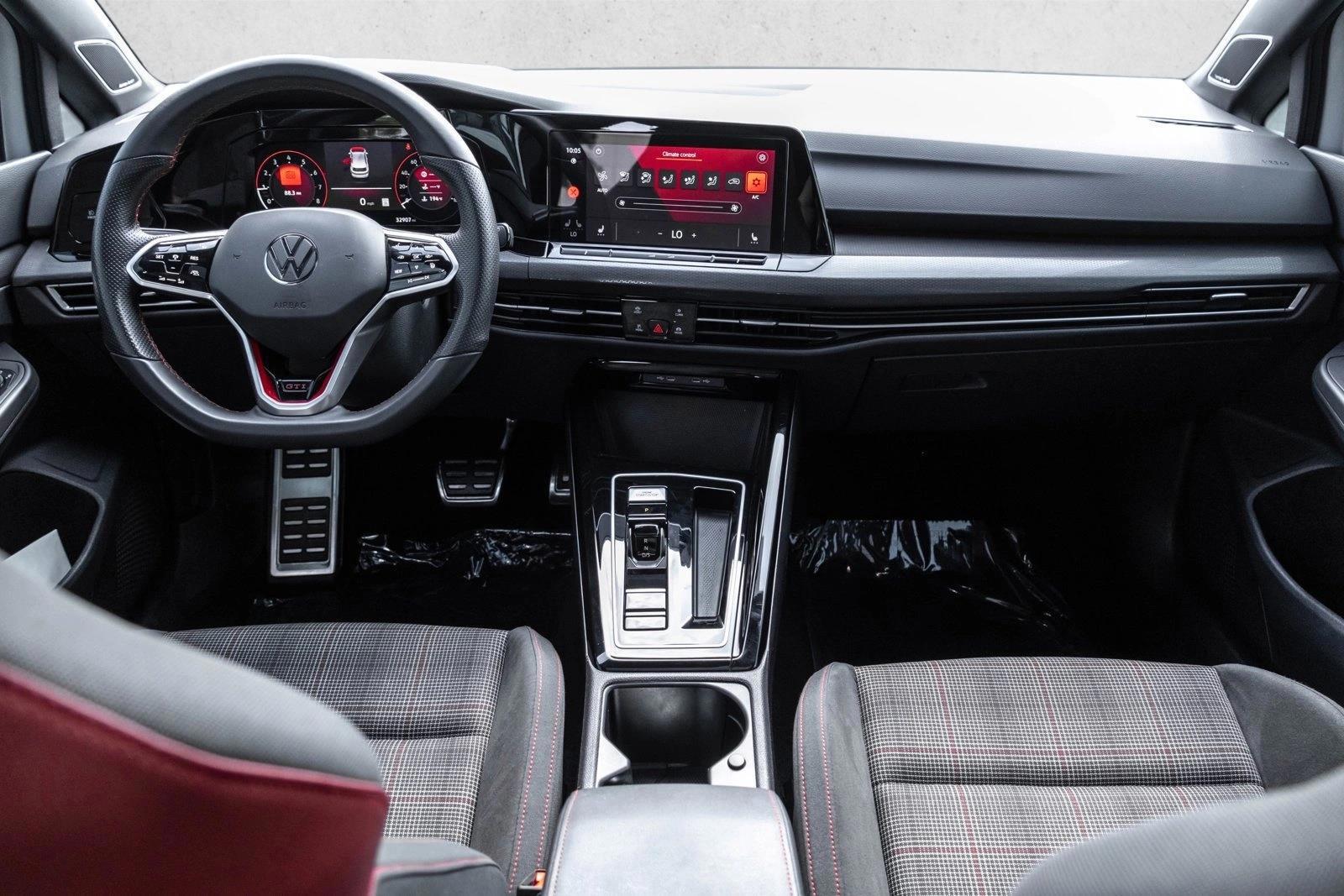 Thumbnail: 2023 Volkswagen Golf - 4