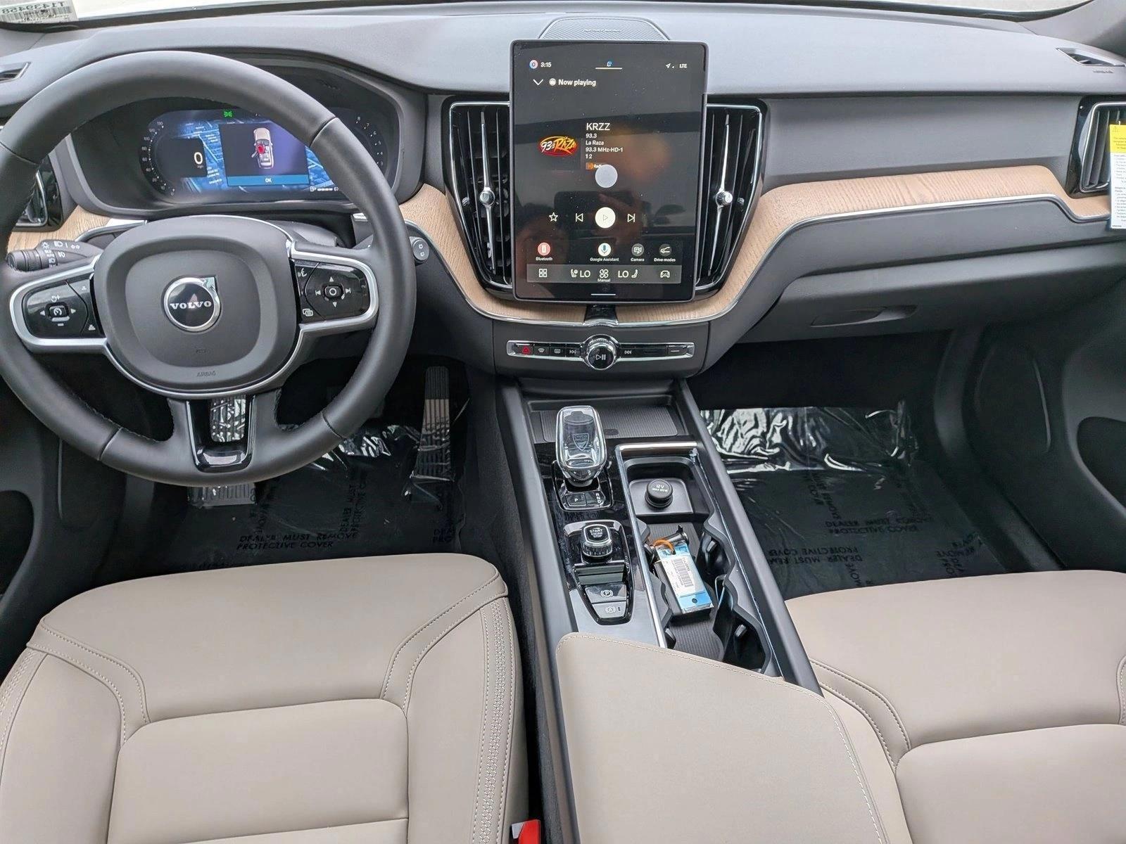 Thumbnail: 2026 Volvo XC60 - 3