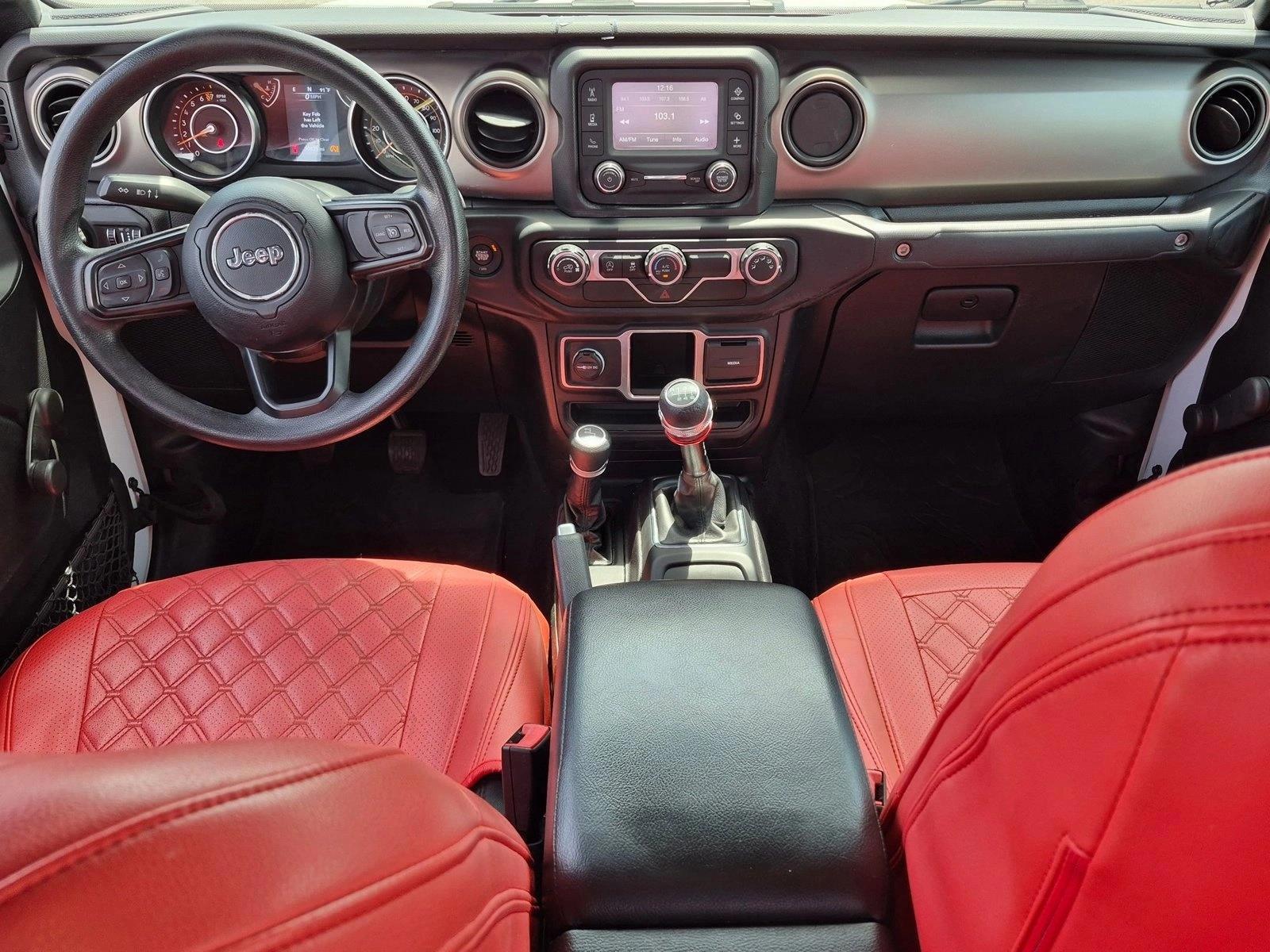 Thumbnail: 2021 Jeep Gladiator - 3