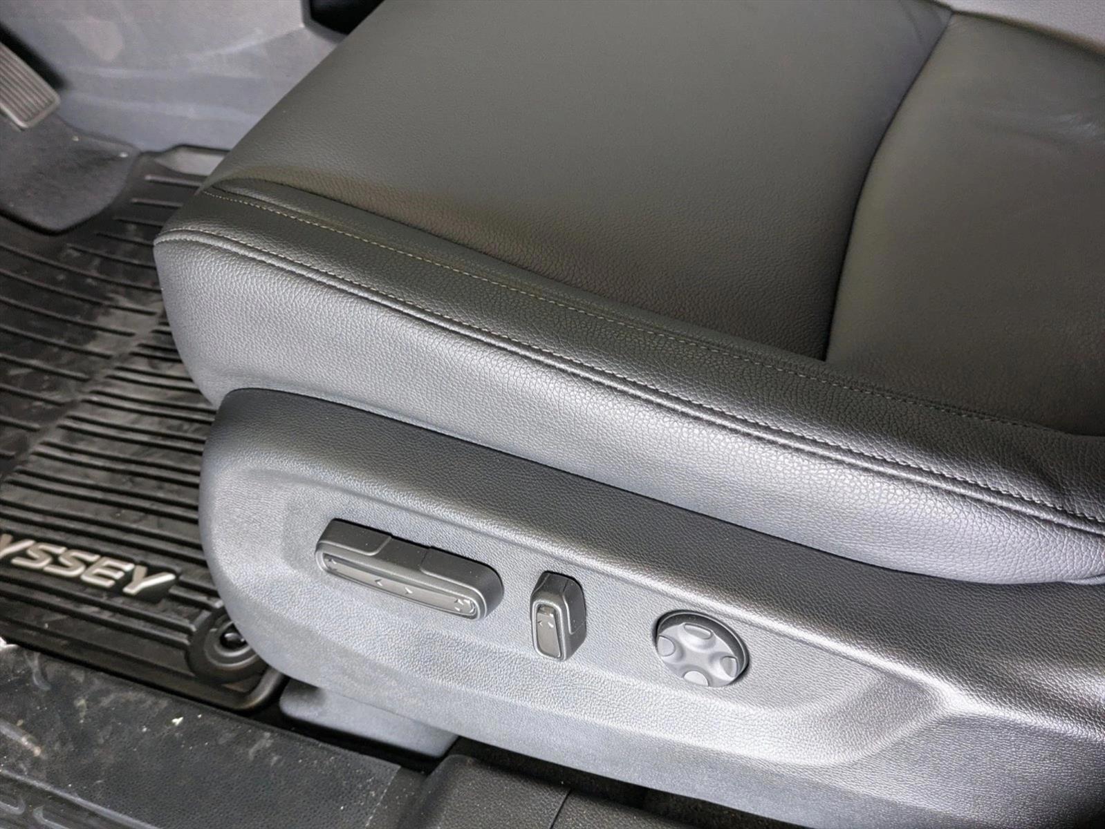 Thumbnail: 2026 Honda Odyssey - 4
