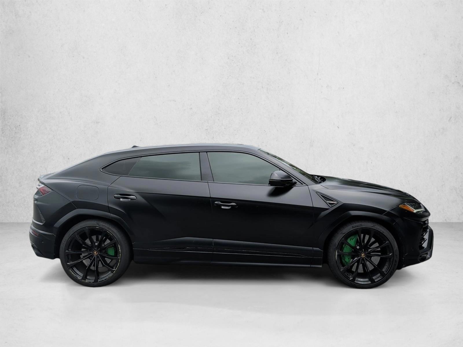 2022 Lamborghini Urus
