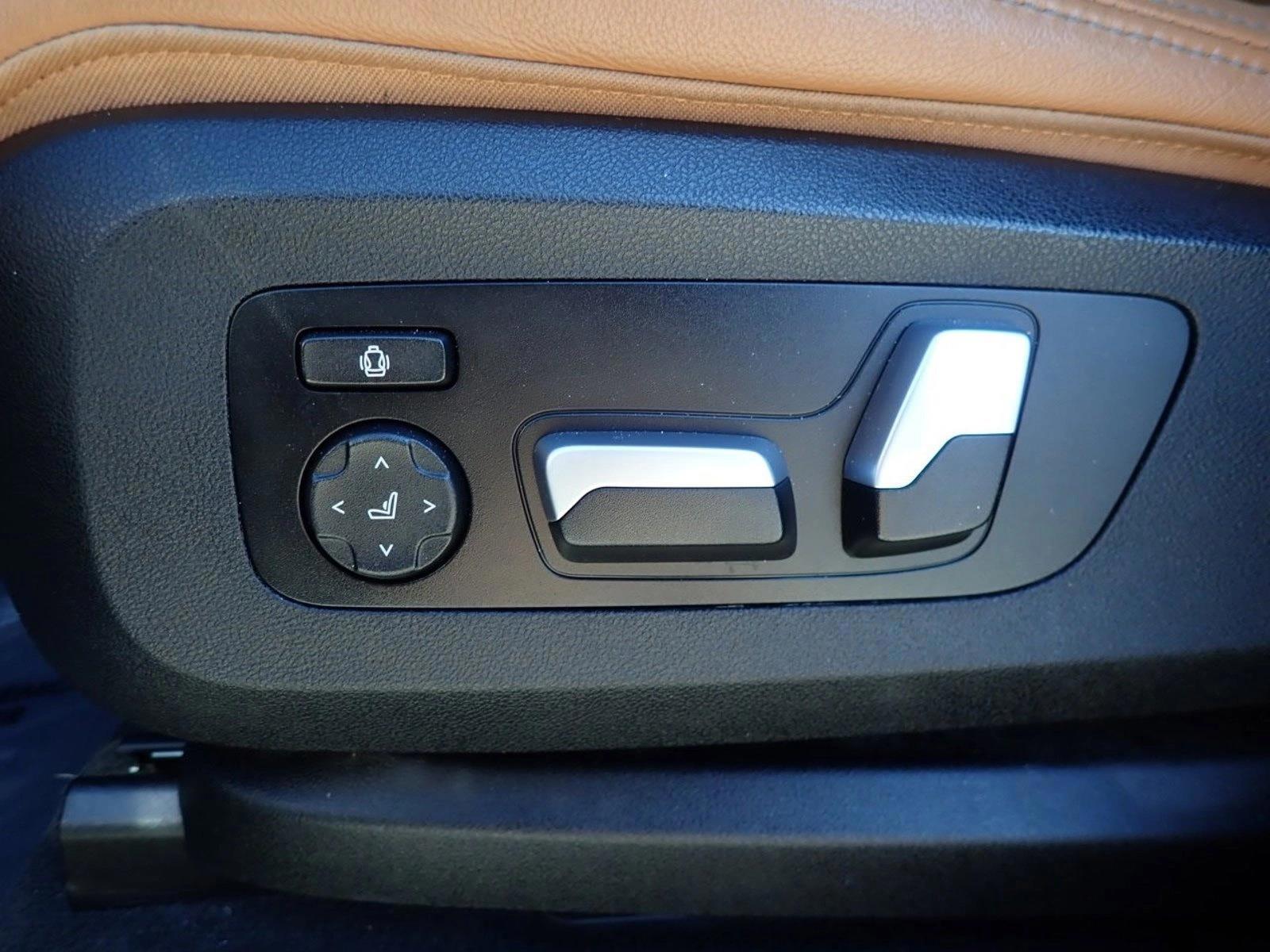 Thumbnail: 2021 BMW X7 - 4