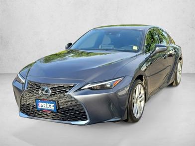 2021 Lexus IS