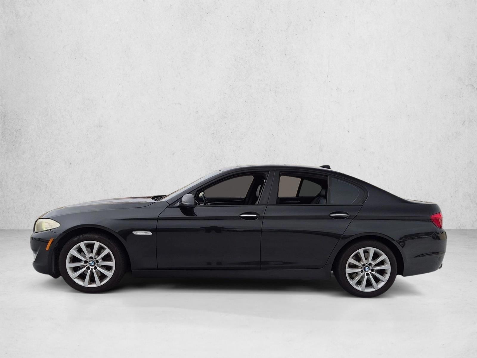 Thumbnail: 2012 BMW 5 Series - 2