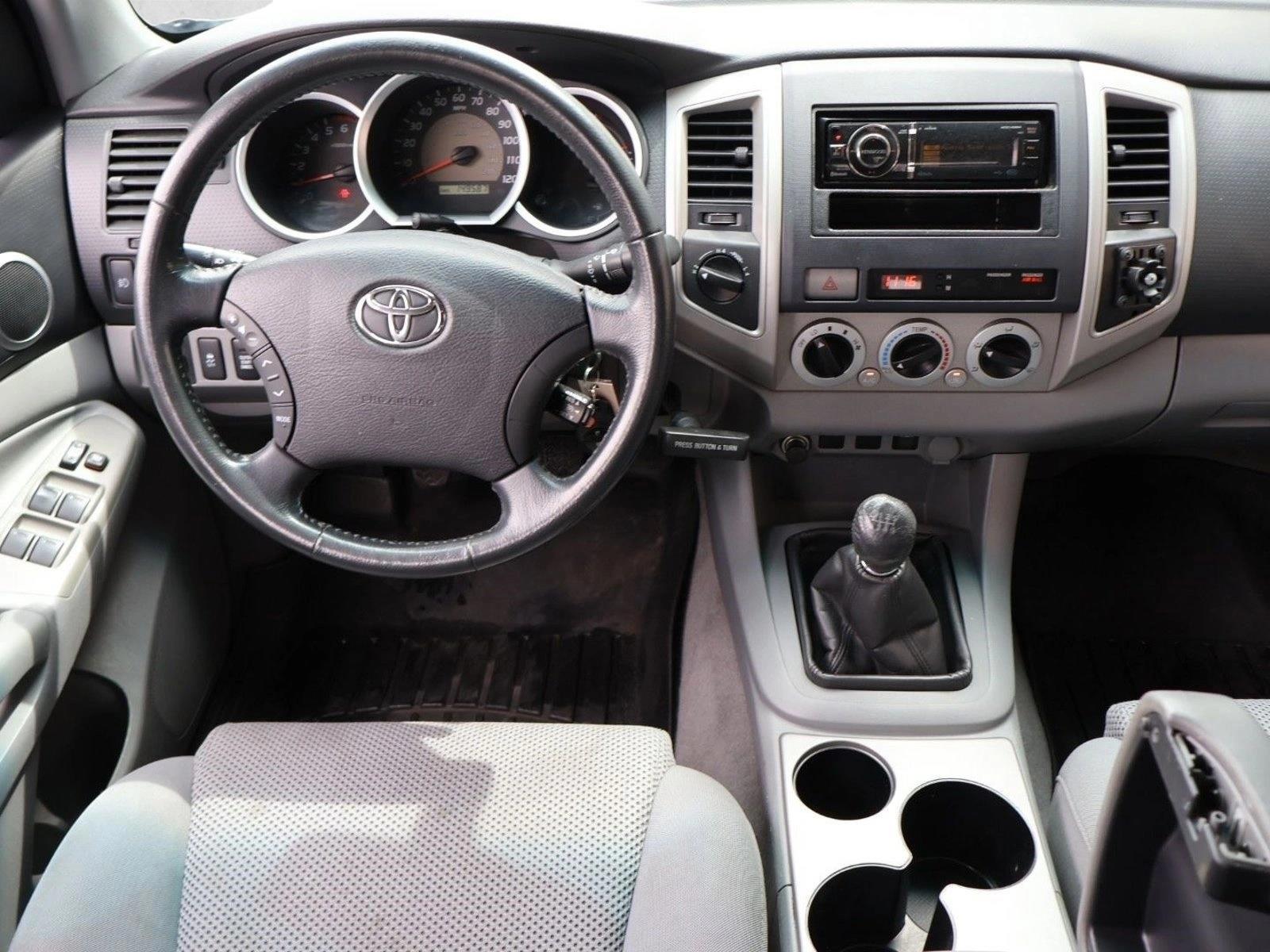 Thumbnail: 2010 Toyota Tacoma - 4