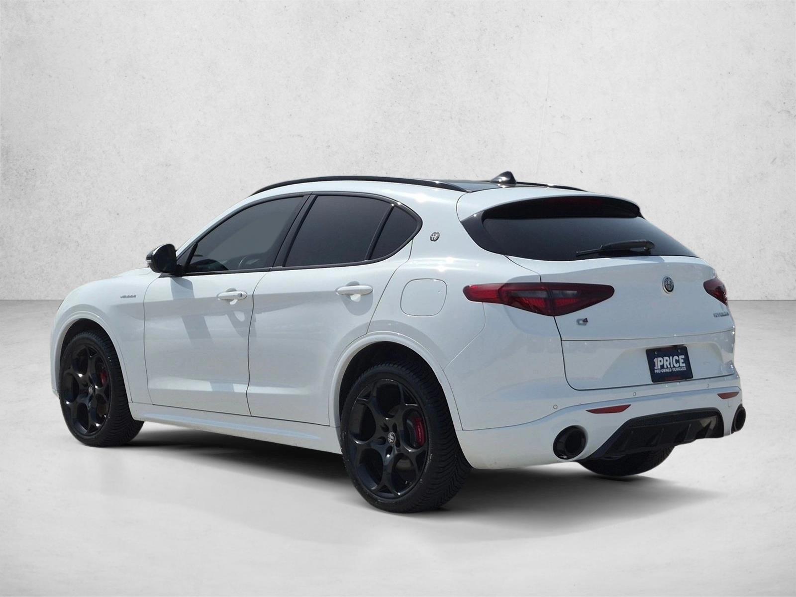 2022 Alfa Romeo Stelvio