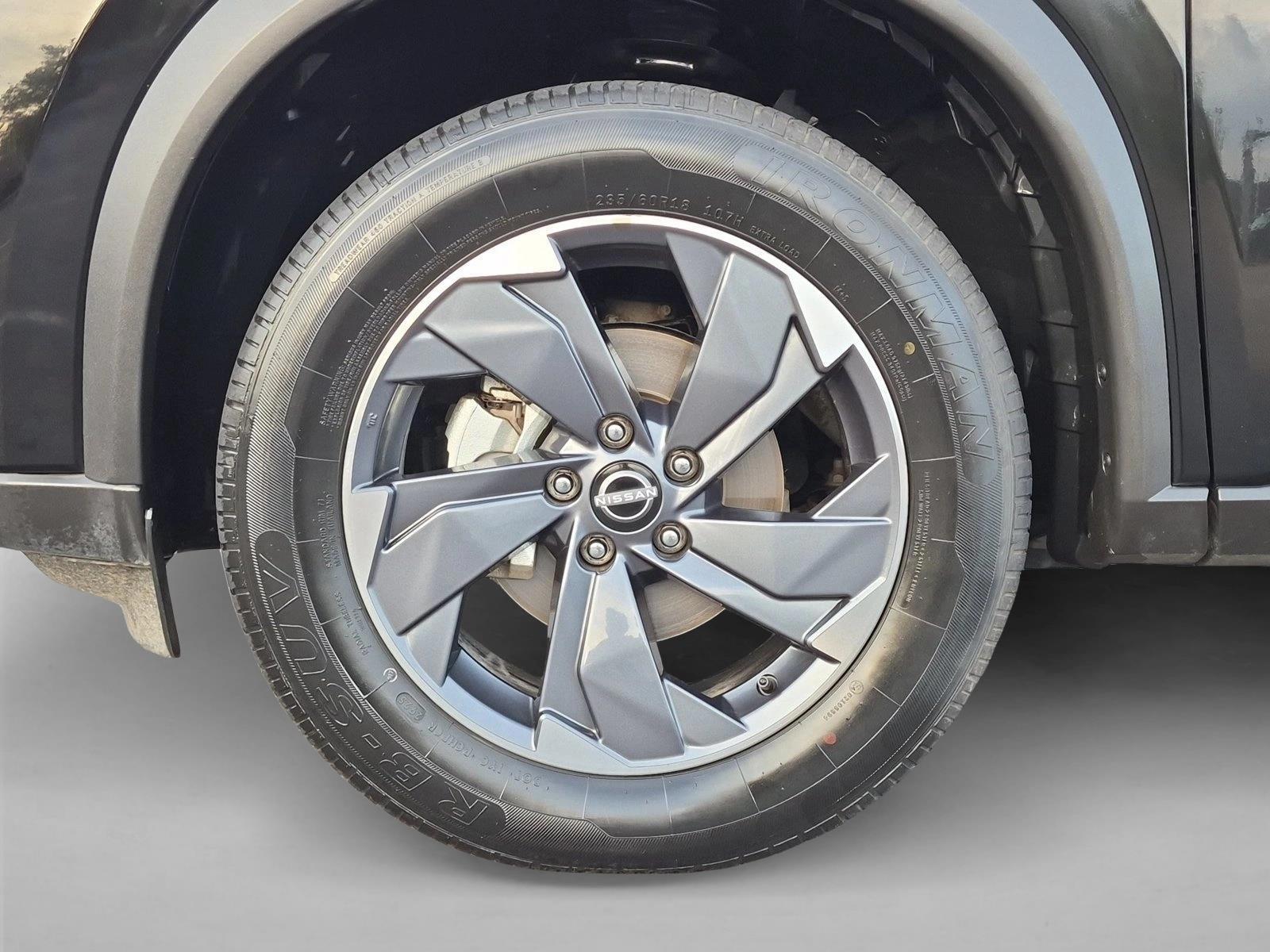 2025 Nissan Rogue SV - Photo 23