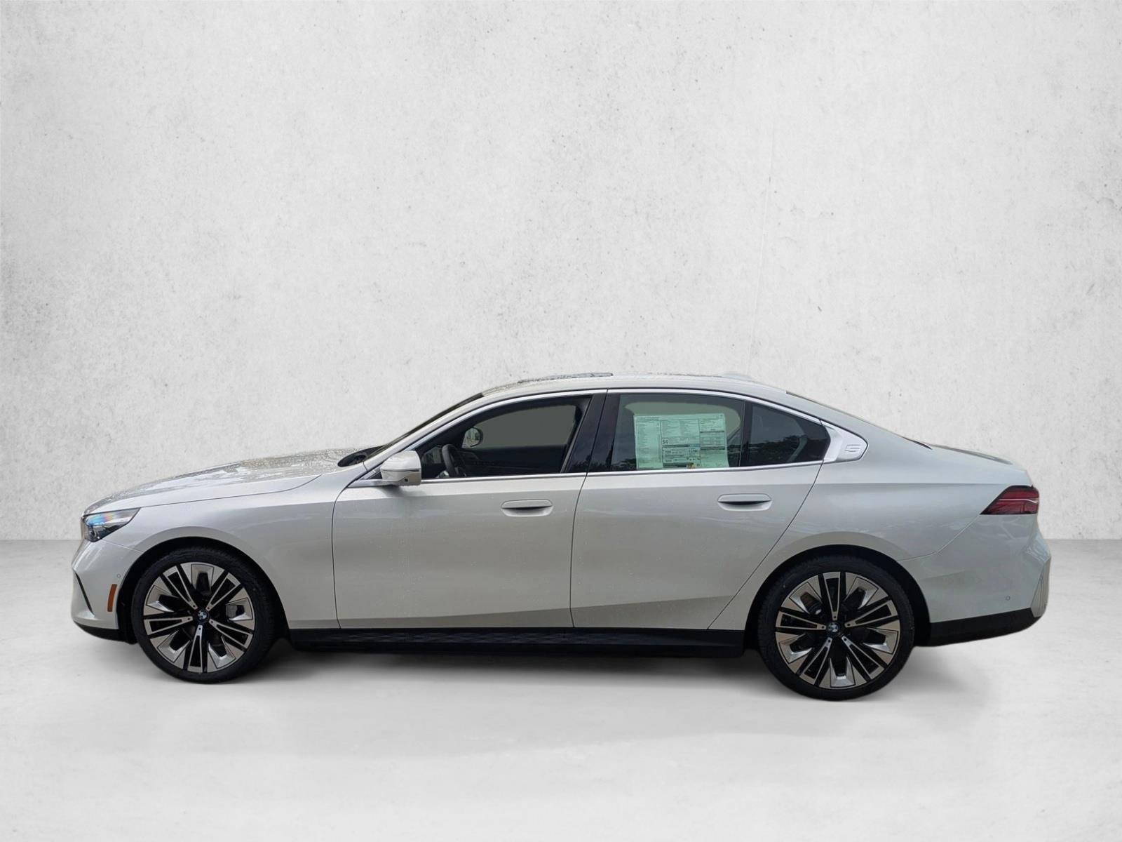 Thumbnail: 2027 BMW i5 - 2