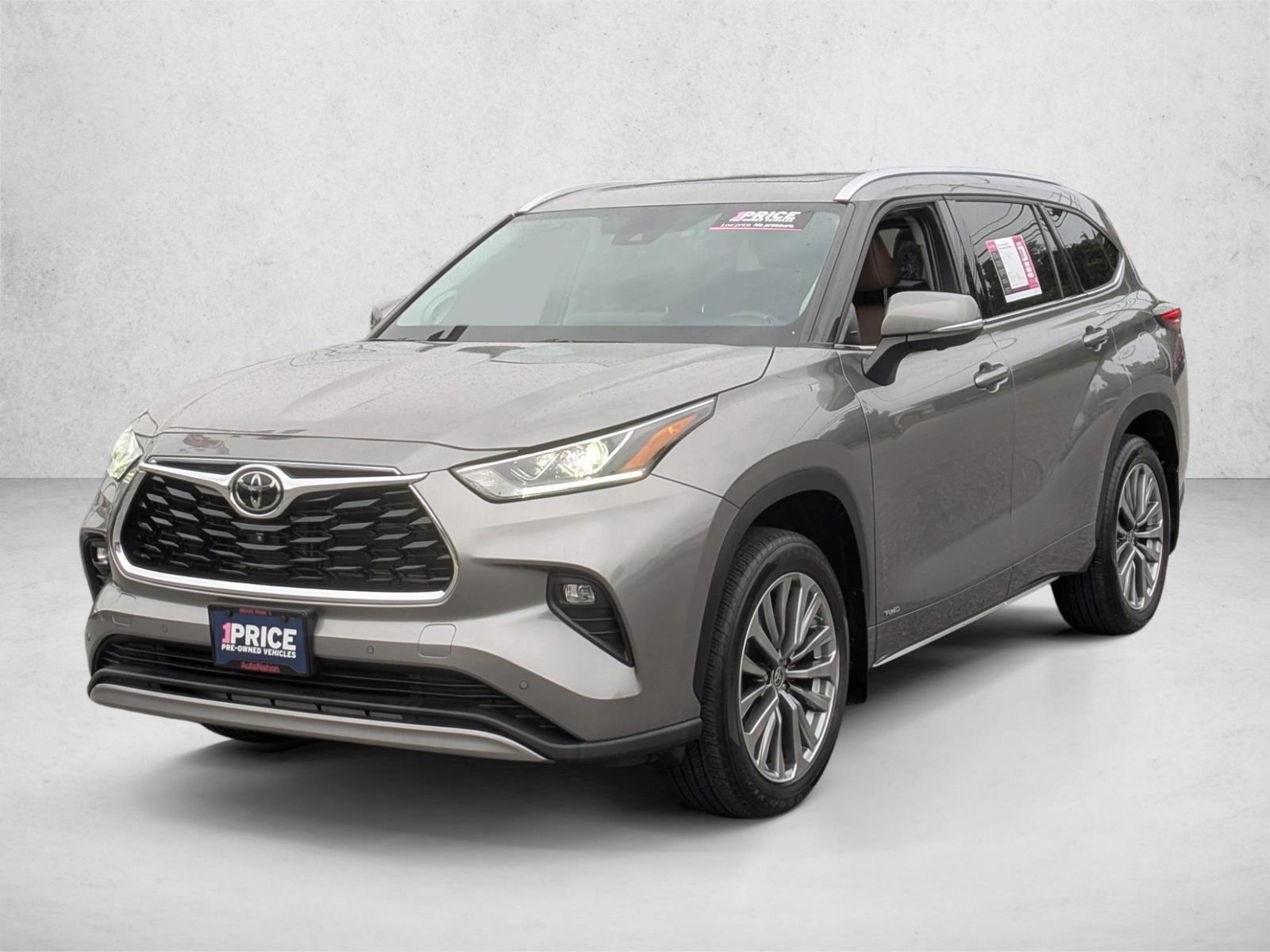 Thumbnail: 2025 Toyota Highlander - 1