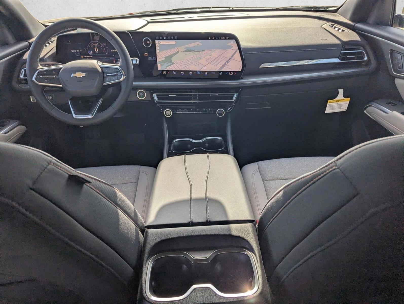 Thumbnail: 2026 Chevrolet Traverse - 3