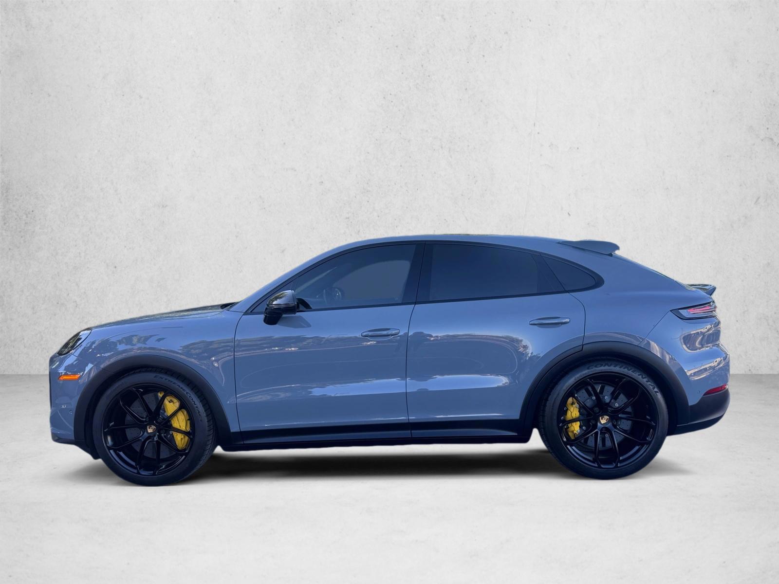 Thumbnail: 2024 Porsche Cayenne - 2