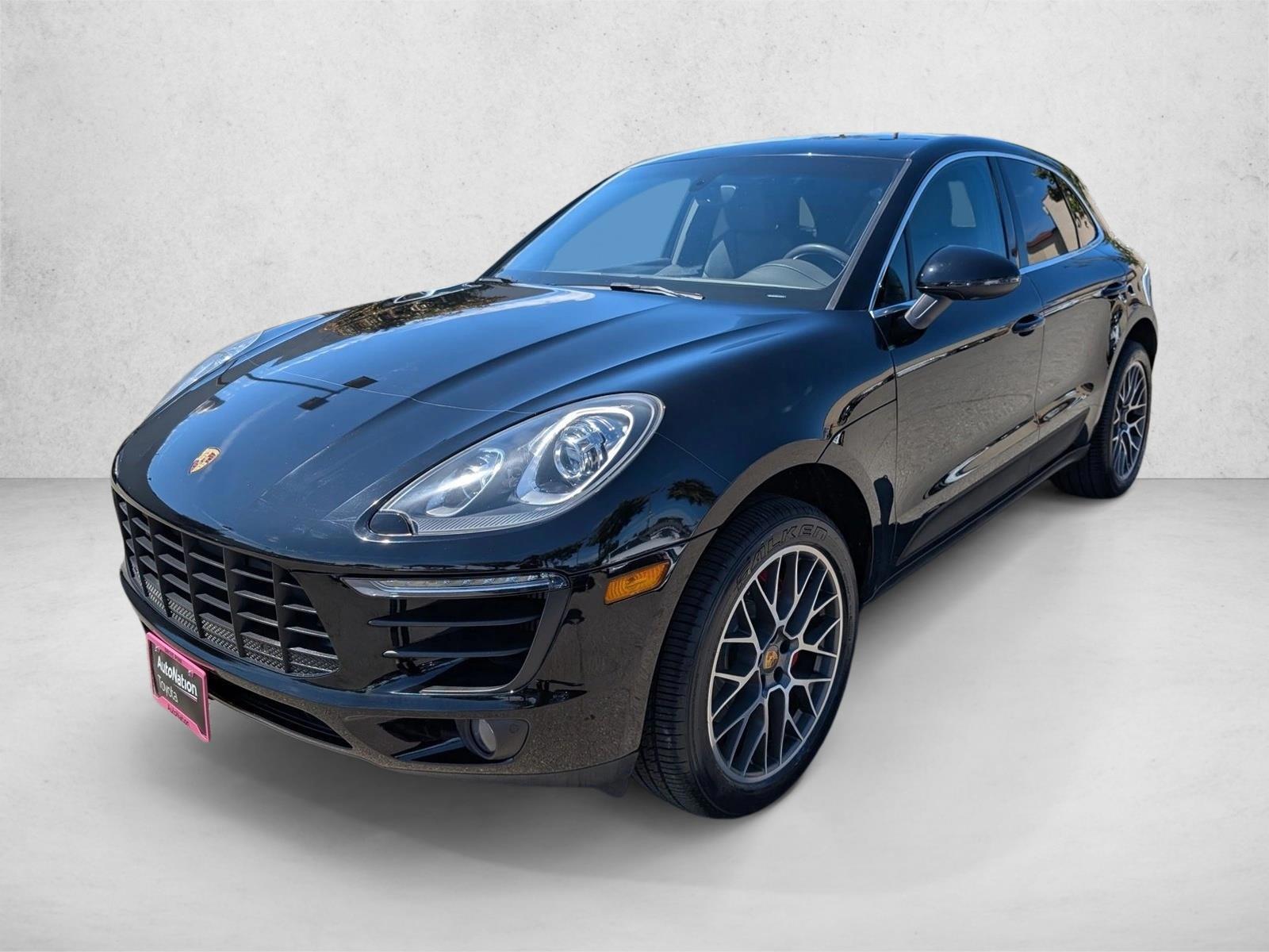 Thumbnail: 2015 Porsche Macan - 1