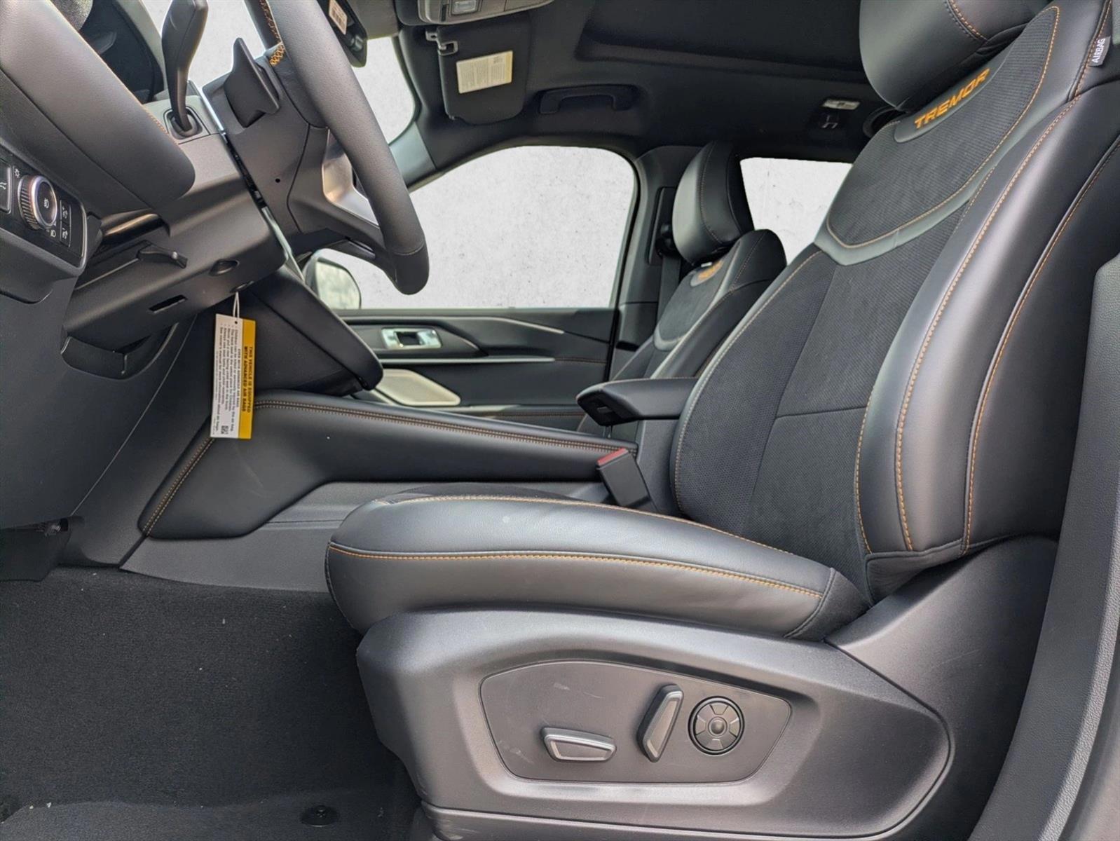 Thumbnail: 2026 Ford Explorer - 5