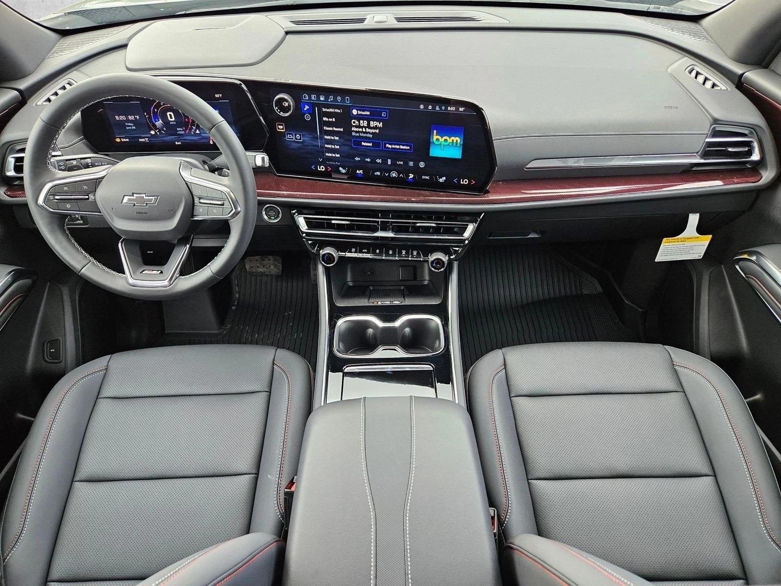 Thumbnail: 2026 Chevrolet Traverse - 4