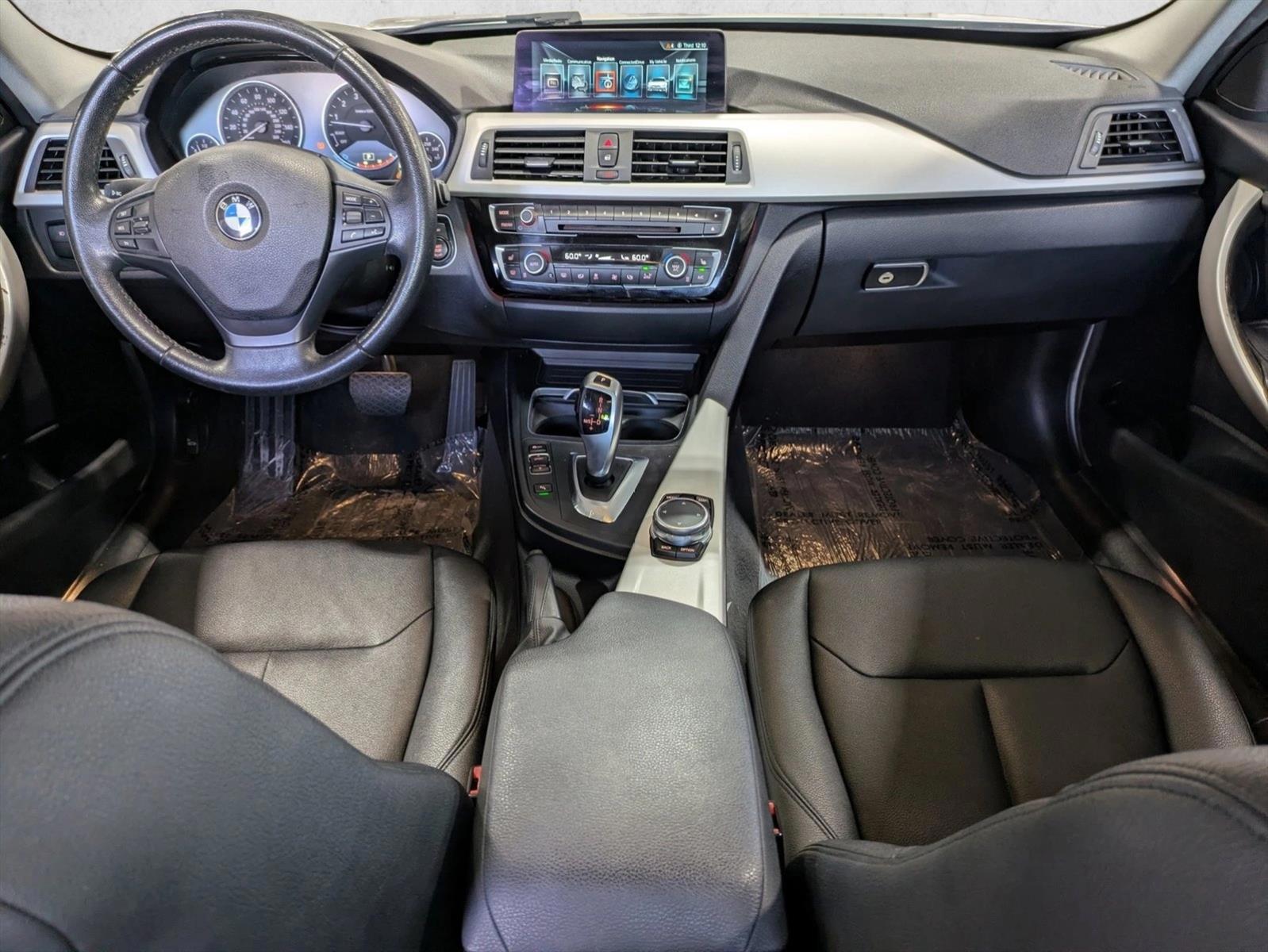 Thumbnail: 2017 BMW 3 Series - 4