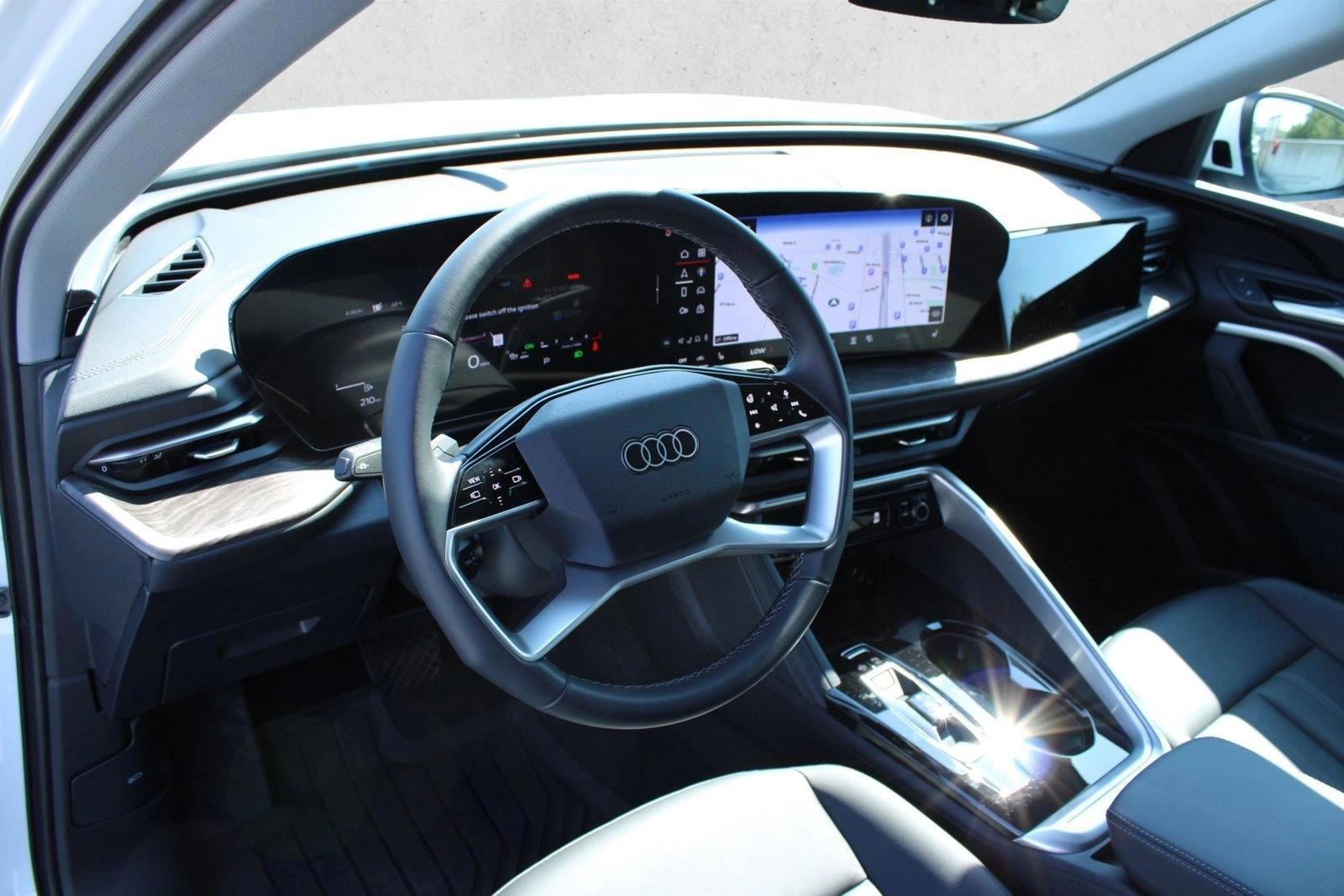 Thumbnail: 2025 Audi Q5 - 3