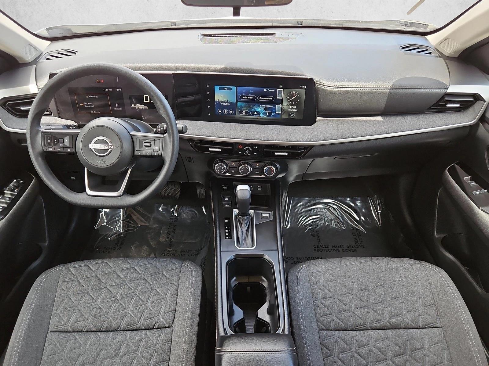 Thumbnail: 2025 Nissan Kicks - 3