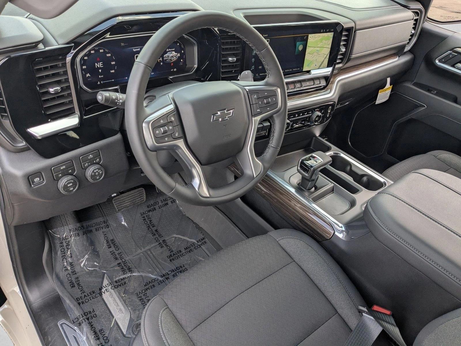 Thumbnail: 2026 Chevrolet Silverado 1500 - 3