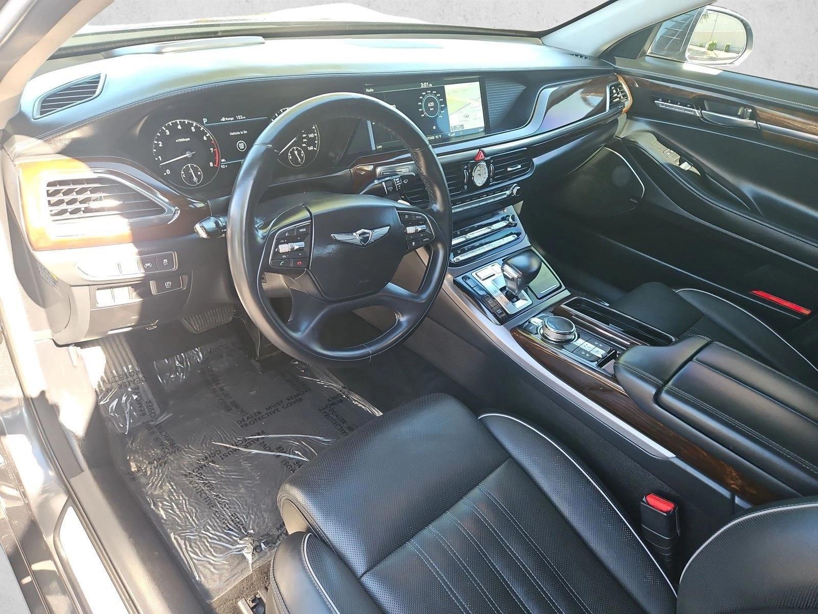 Thumbnail: 2019 Genesis G90 - 3