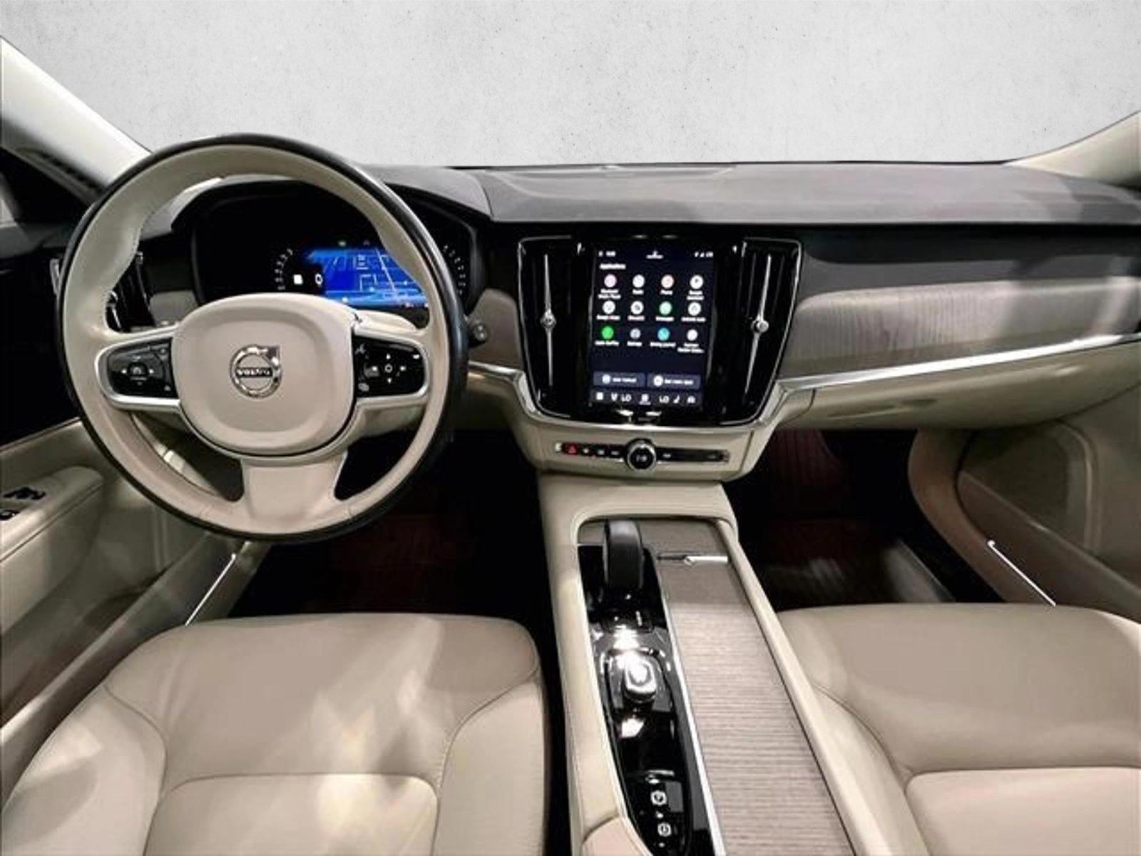 Thumbnail: 2025 Volvo S90 - 3