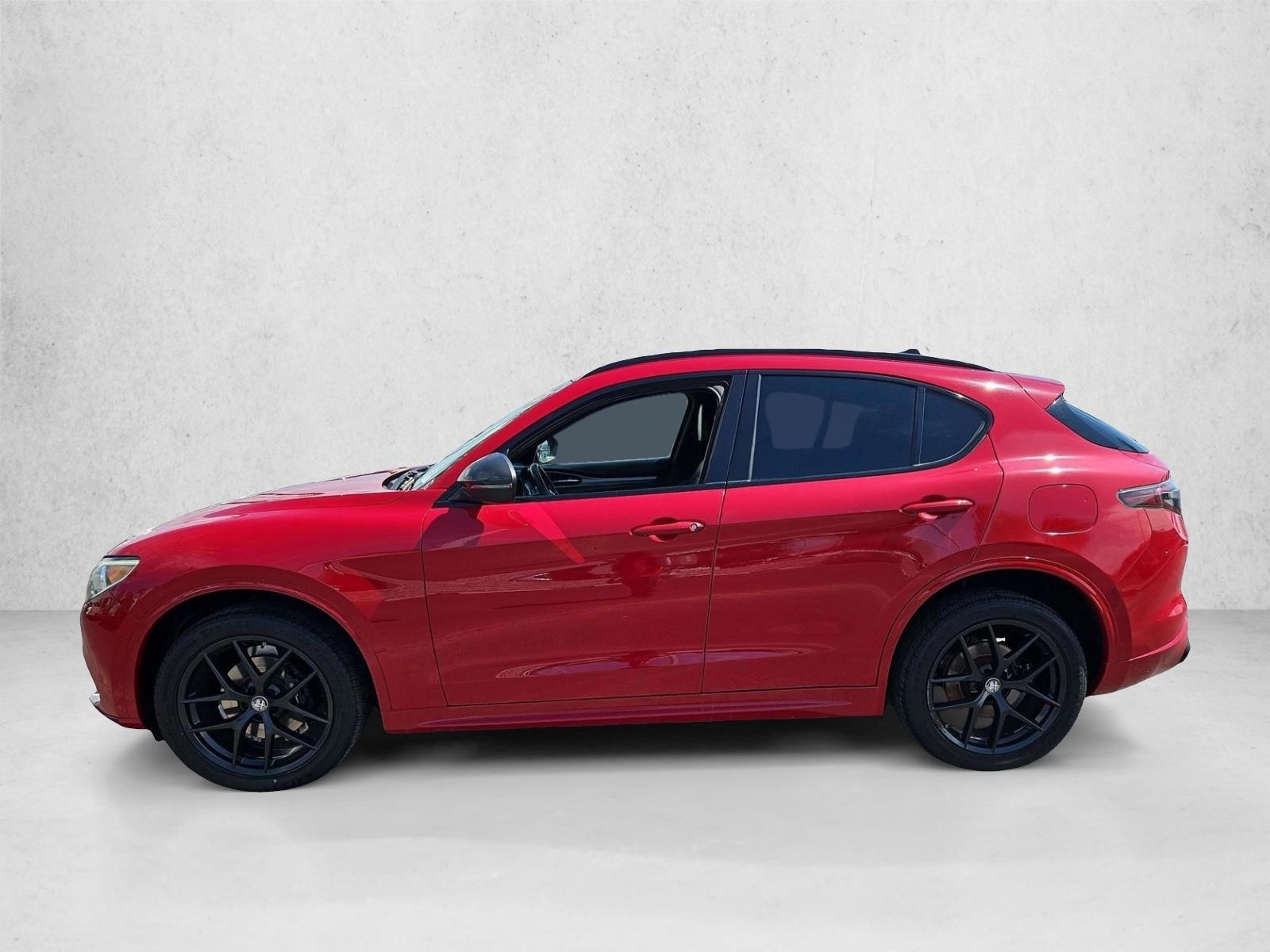 Thumbnail: 2021 Alfa Romeo Stelvio - 2