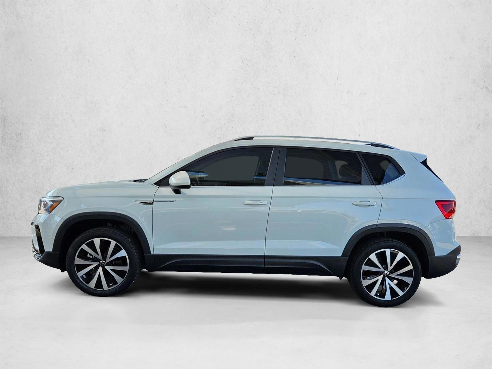 Thumbnail: 2022 Volkswagen Taos - 2