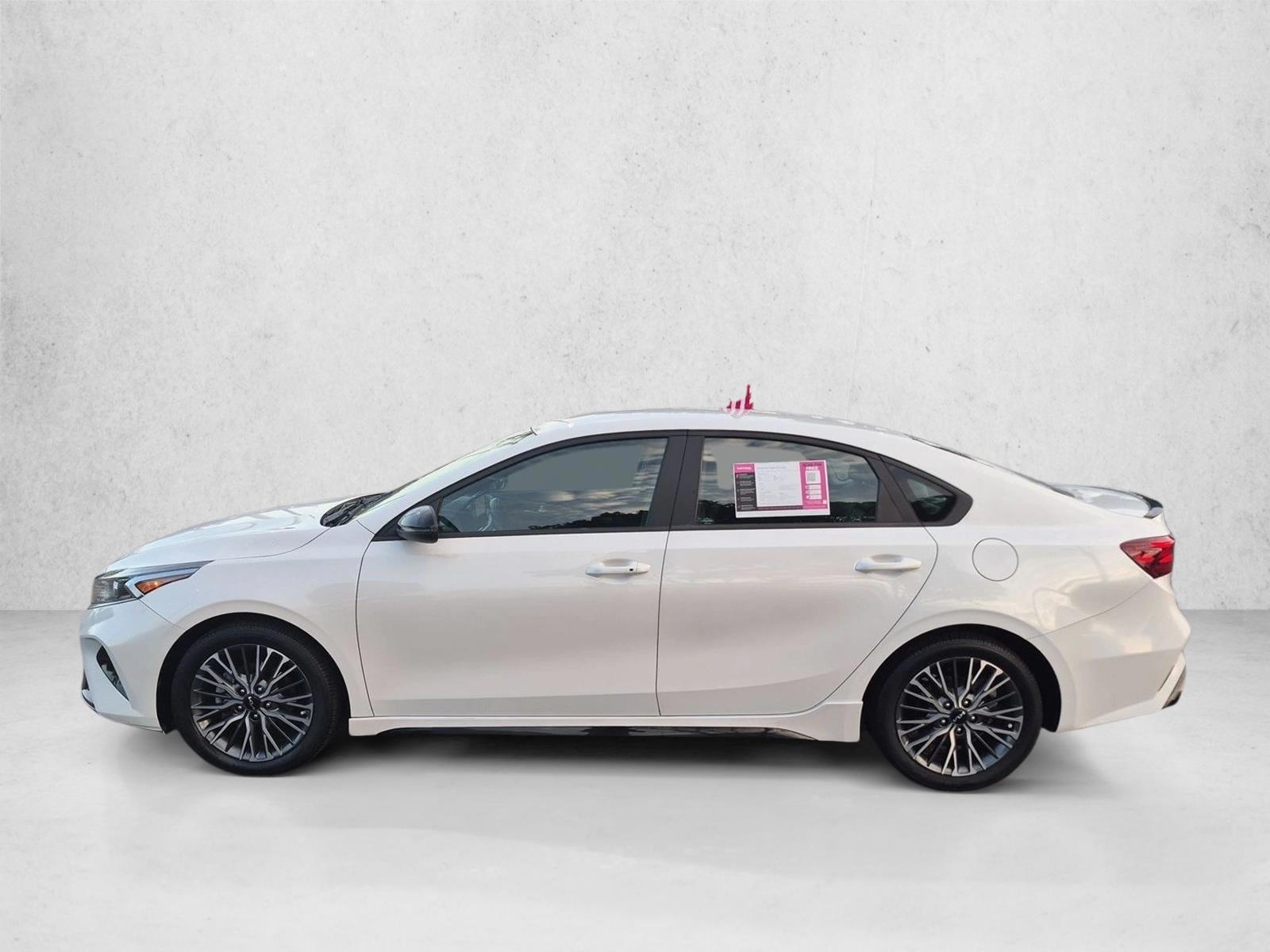 Thumbnail: 2022 Kia Forte - 2