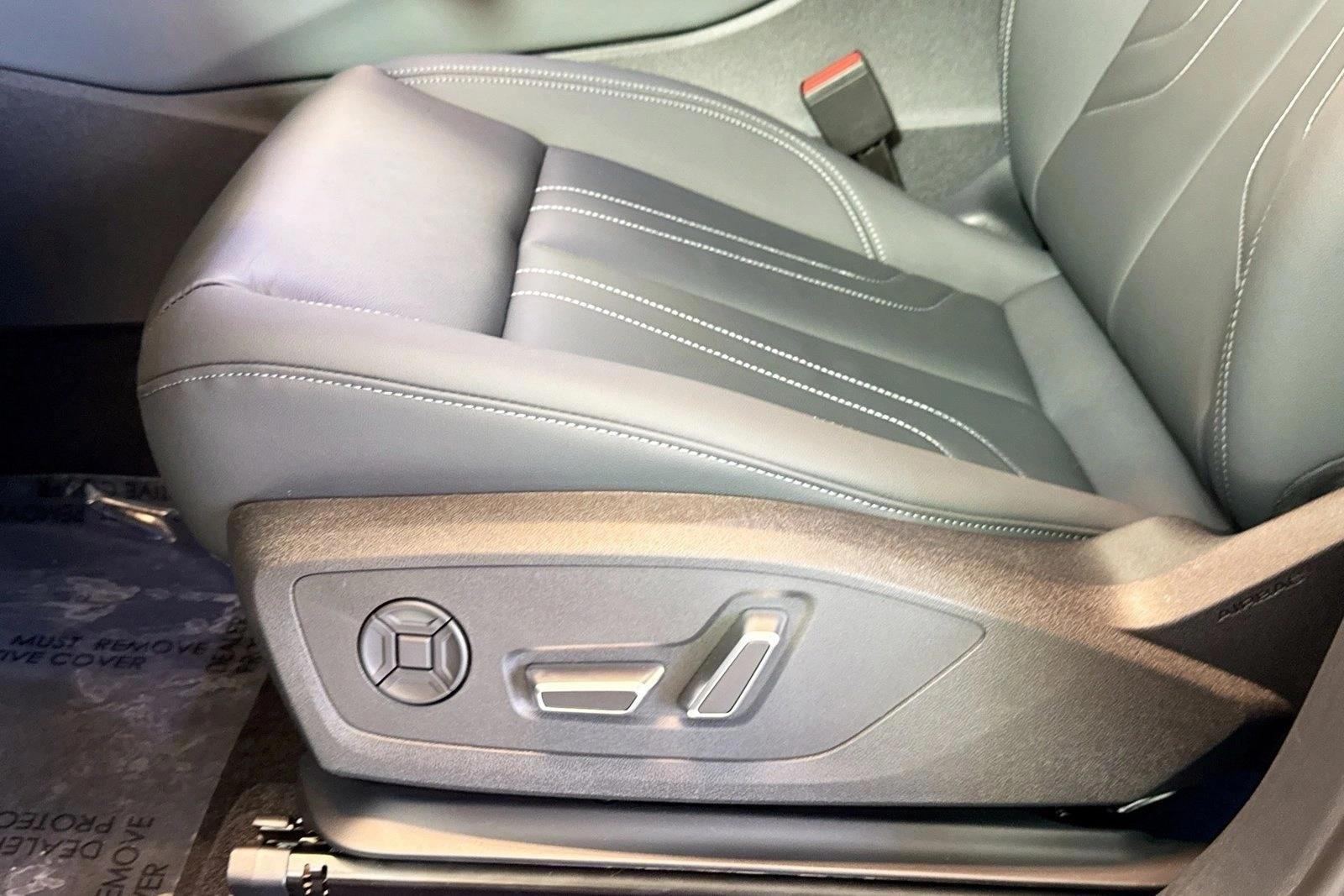 Thumbnail: 2026 Audi Q3 - 4