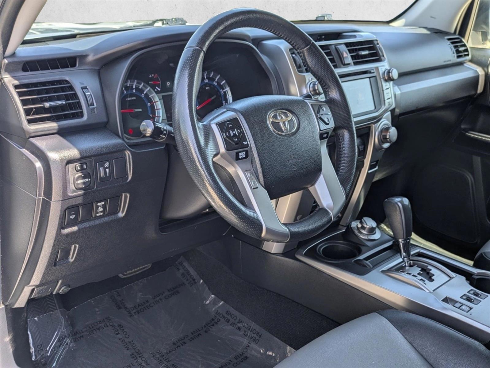 Thumbnail: 2019 Toyota 4Runner - 3