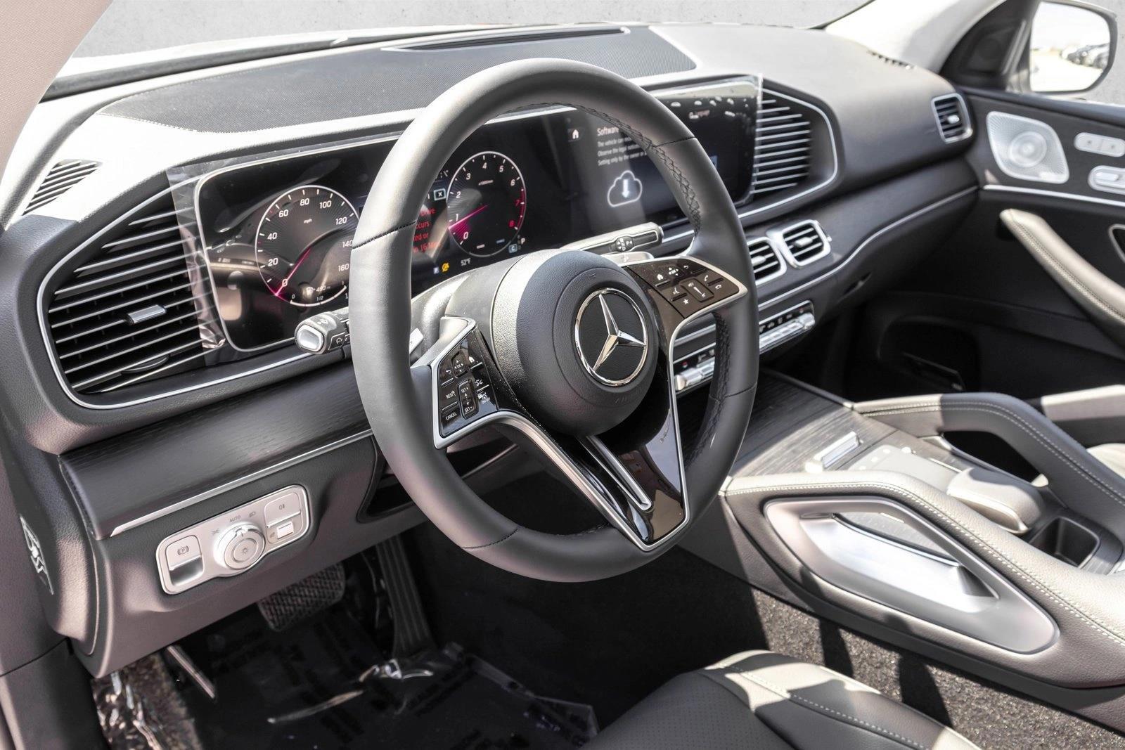 Thumbnail: 2026 Mercedes-Benz GLE - 3