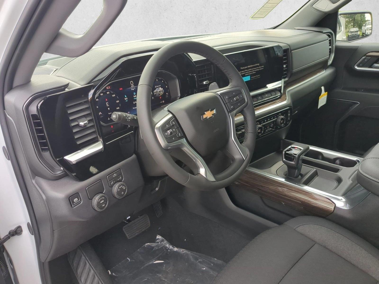 Thumbnail: 2026 Chevrolet Silverado 1500 - 3
