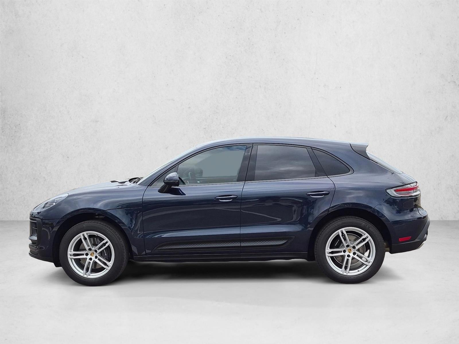 Thumbnail: 2022 Porsche Macan - 2