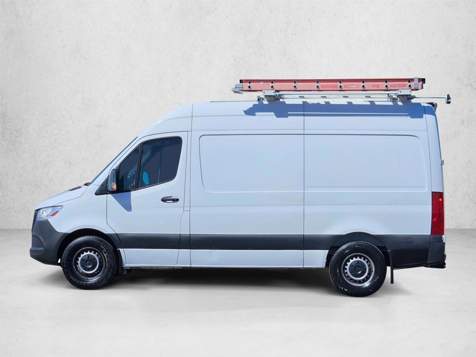 Thumbnail: 2022 Mercedes-Benz Sprinter - 2