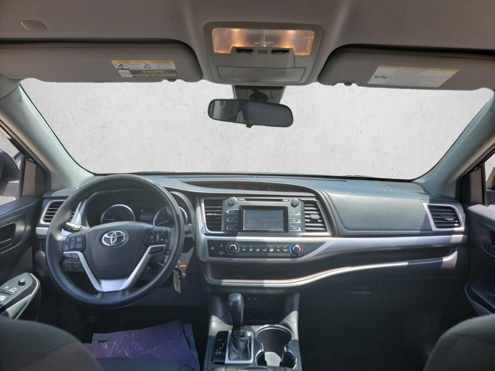 Thumbnail: 2019 Toyota Highlander - 3