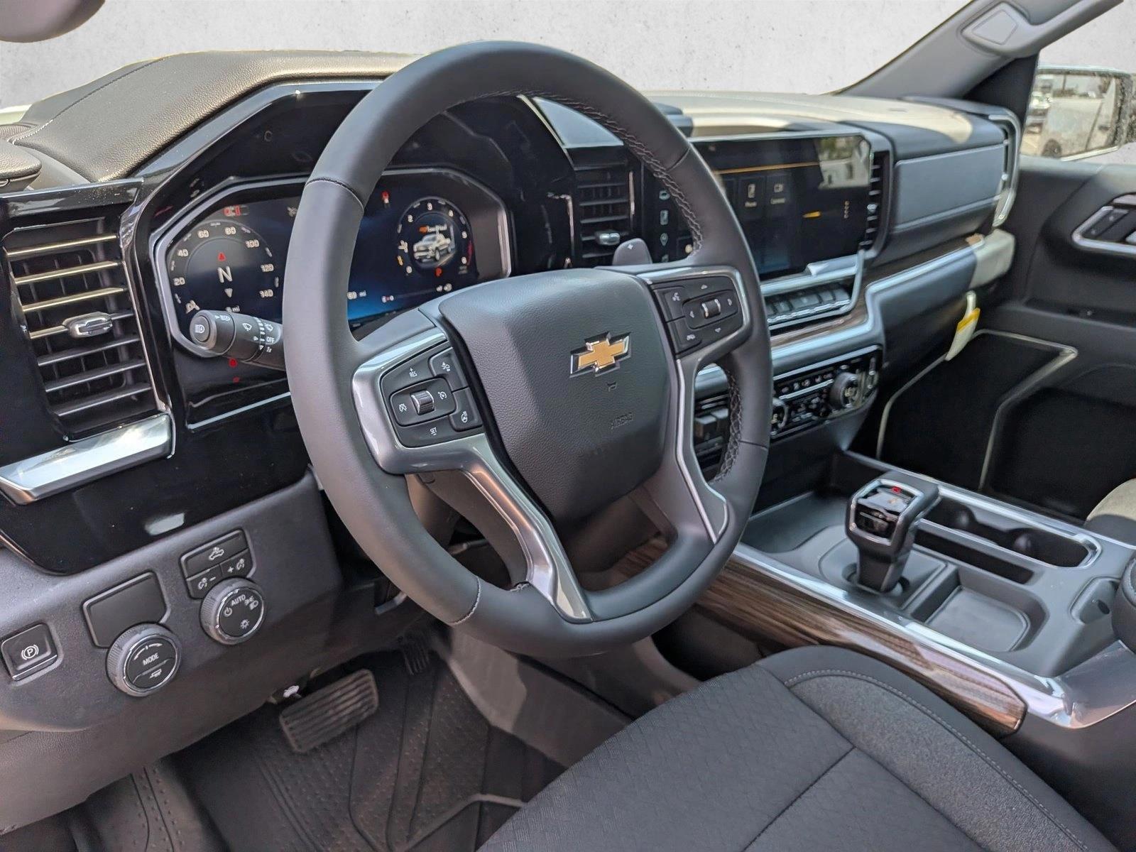 Thumbnail: 2026 Chevrolet Silverado 1500 - 3