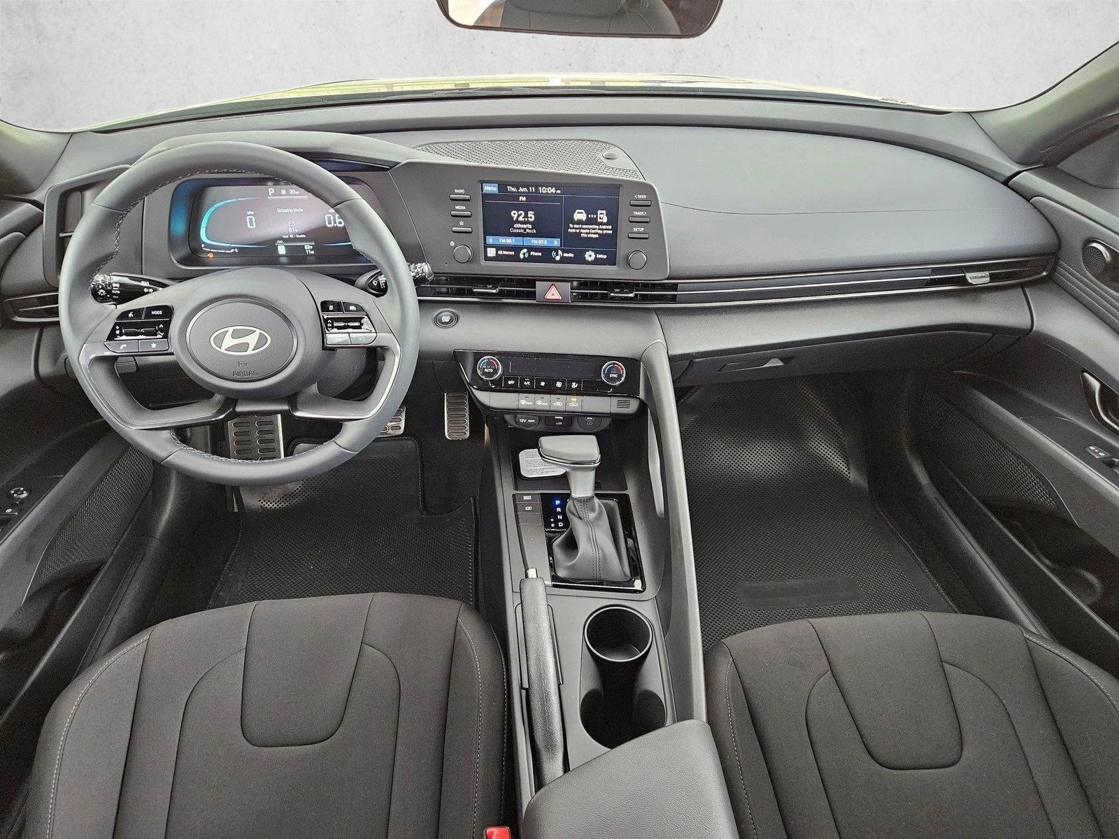 Thumbnail: 2026 Hyundai Elantra - 3