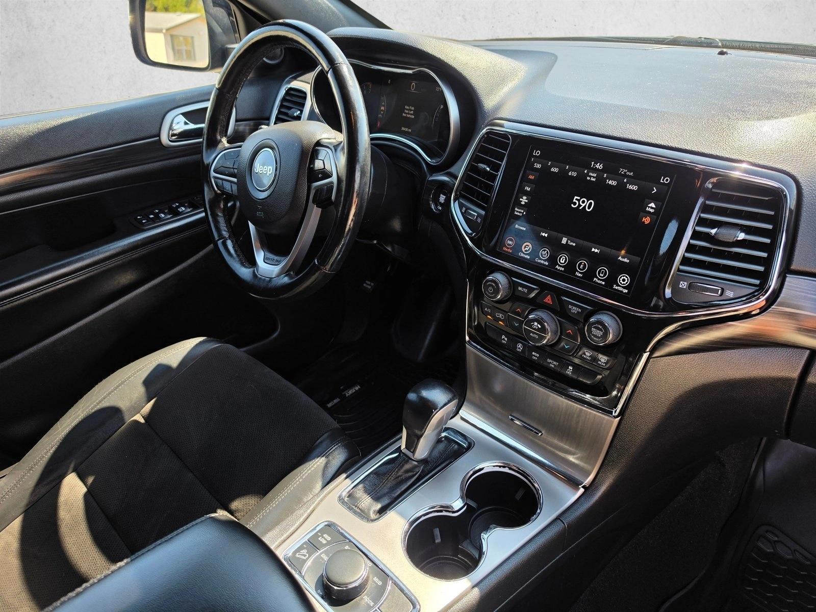 Thumbnail: 2022 Jeep Grand Cherokee - 3