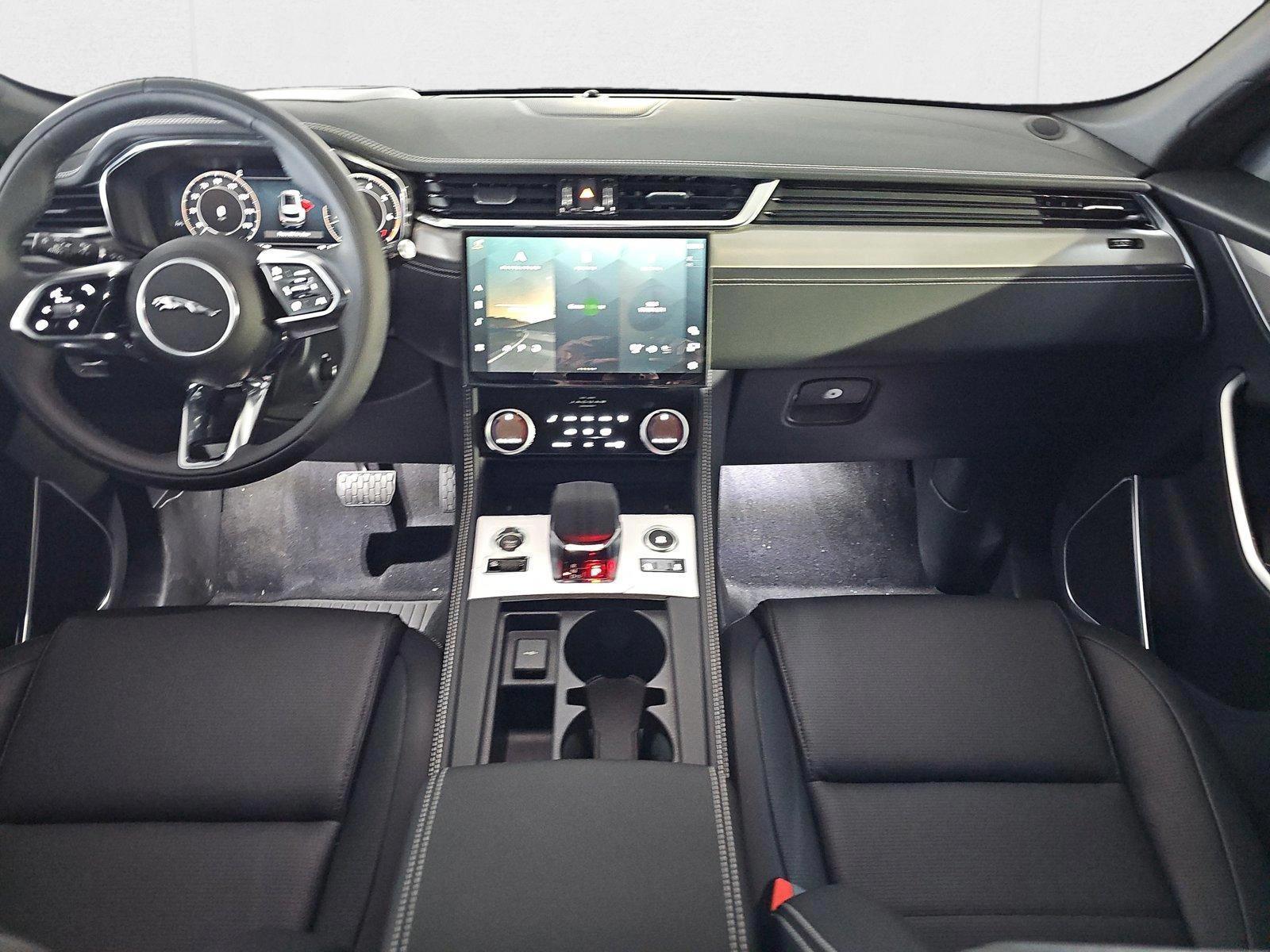 2026 Jaguar F-Pace R-Dynamic S - Photo 9